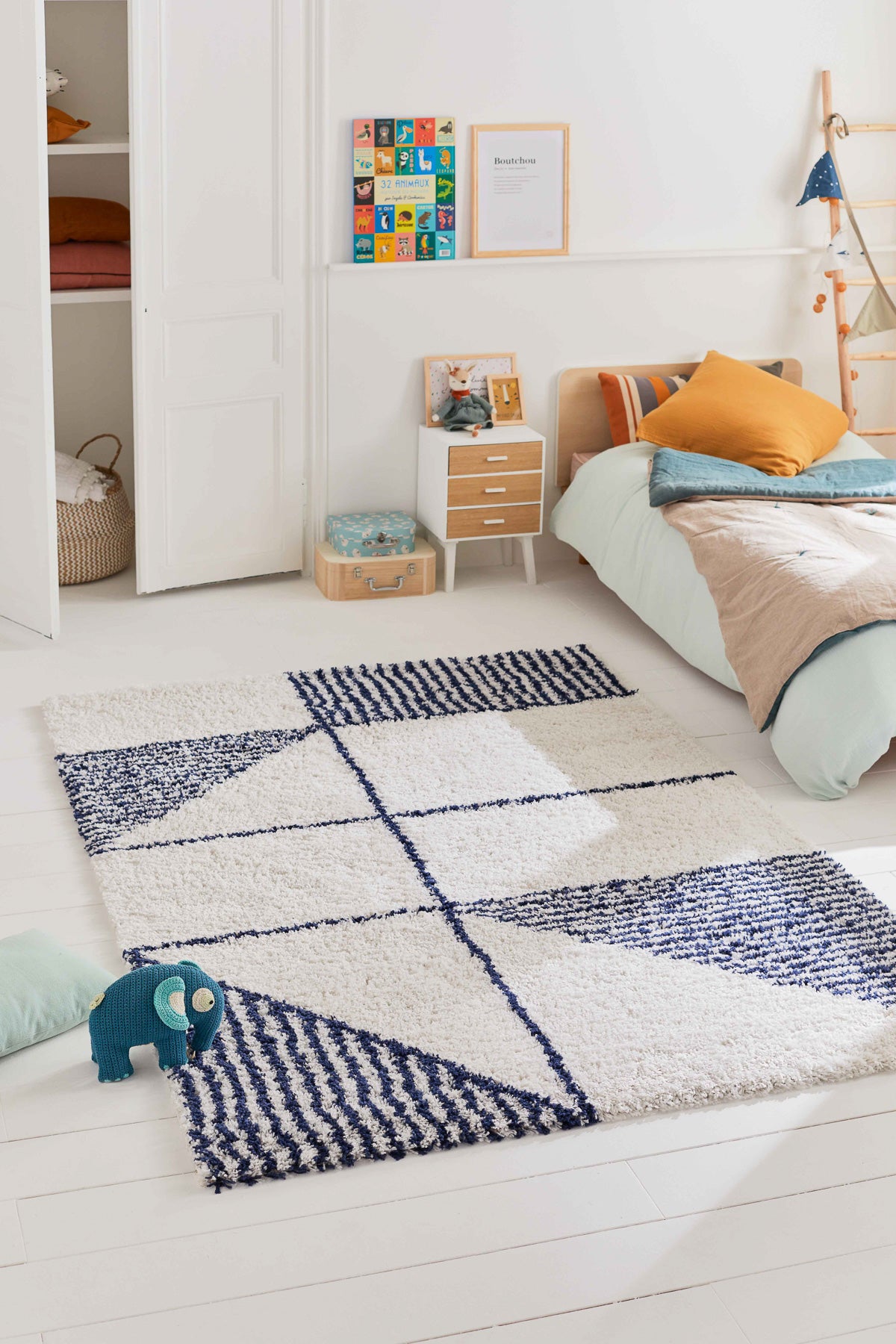 Tapis enfant crème bleu à motifs géométriques : AQU131BLE AQUARELLE
