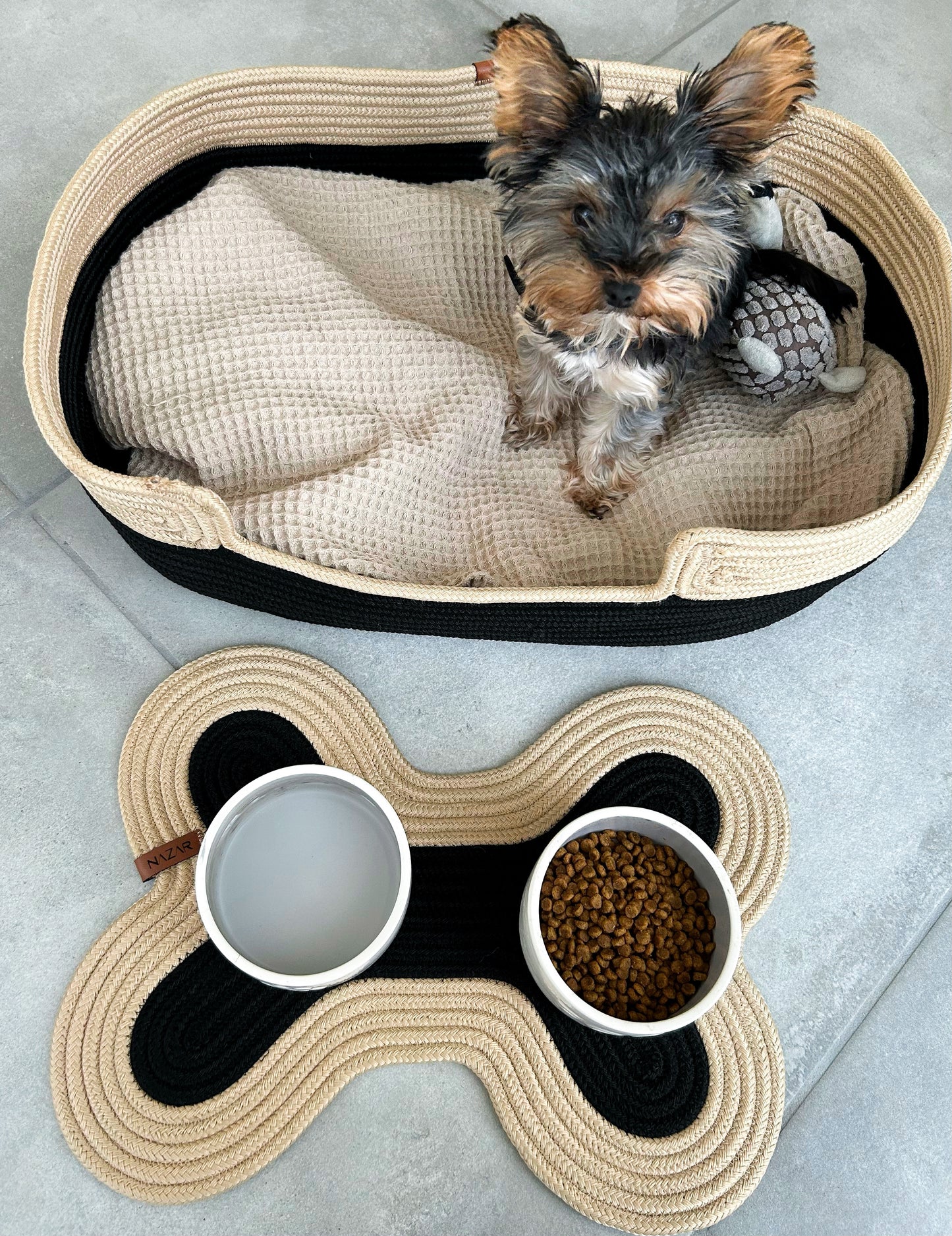 Panier pour animaux et support de gamelles fait main noir : BEL4401NOI BELEM