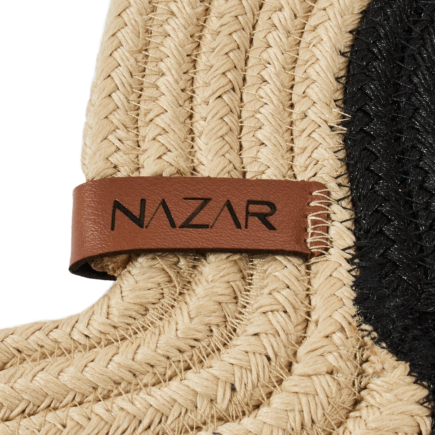 Panier pour animaux et support de gamelles fait main noir : BEL4401NOI BELEM