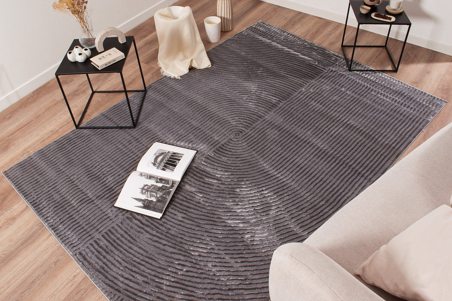 Tapis motif géométrique poils en relief gris : BIA159GRI BIANCA