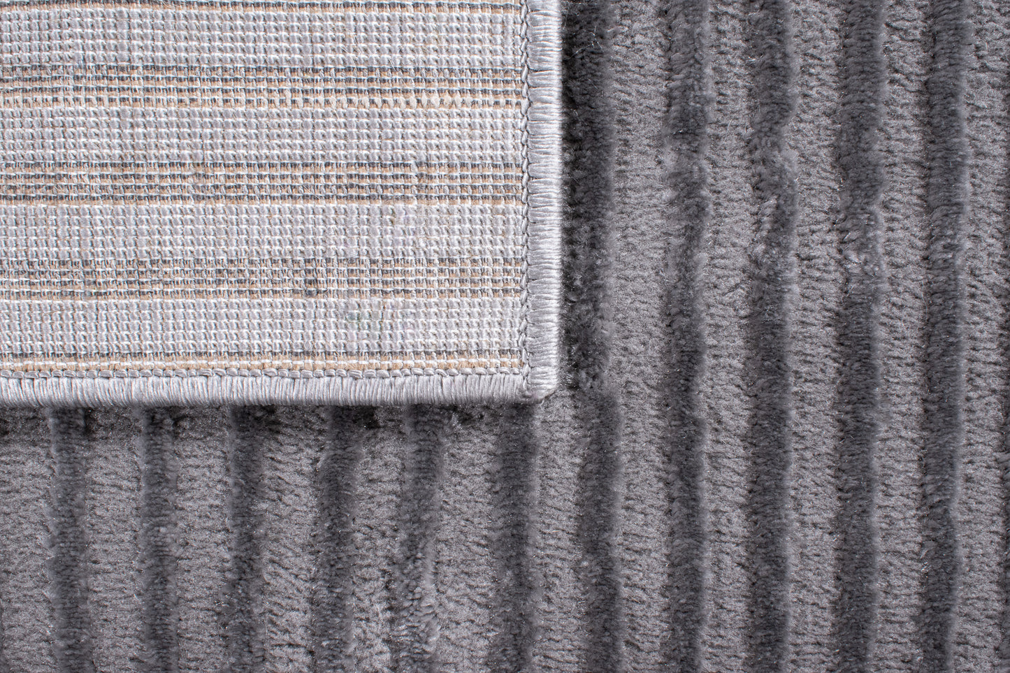 Tapis motif géométrique poils en relief gris : BIA159GRI BIANCA