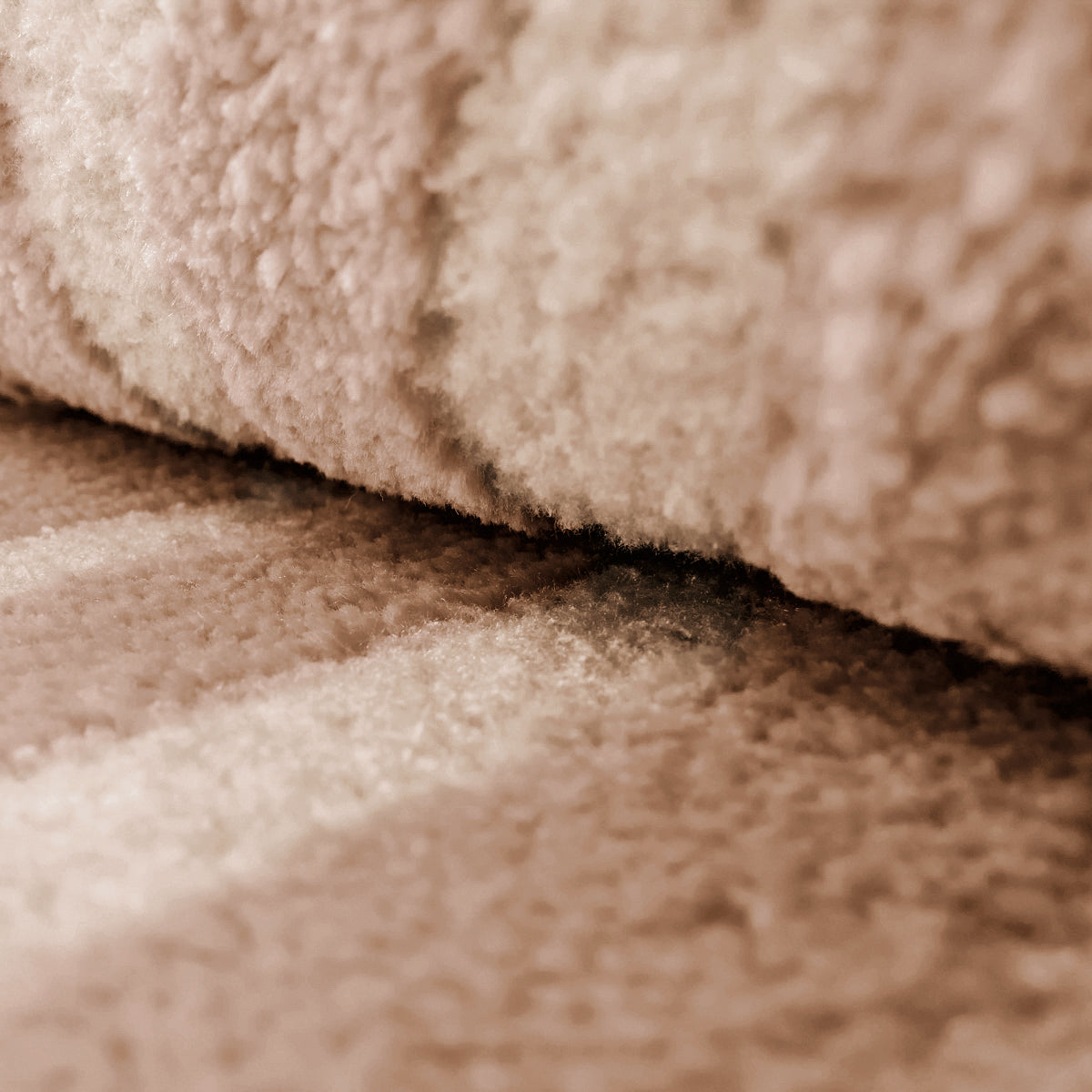 Tapis motif en relief mocca : BIA163MOC BIANCA