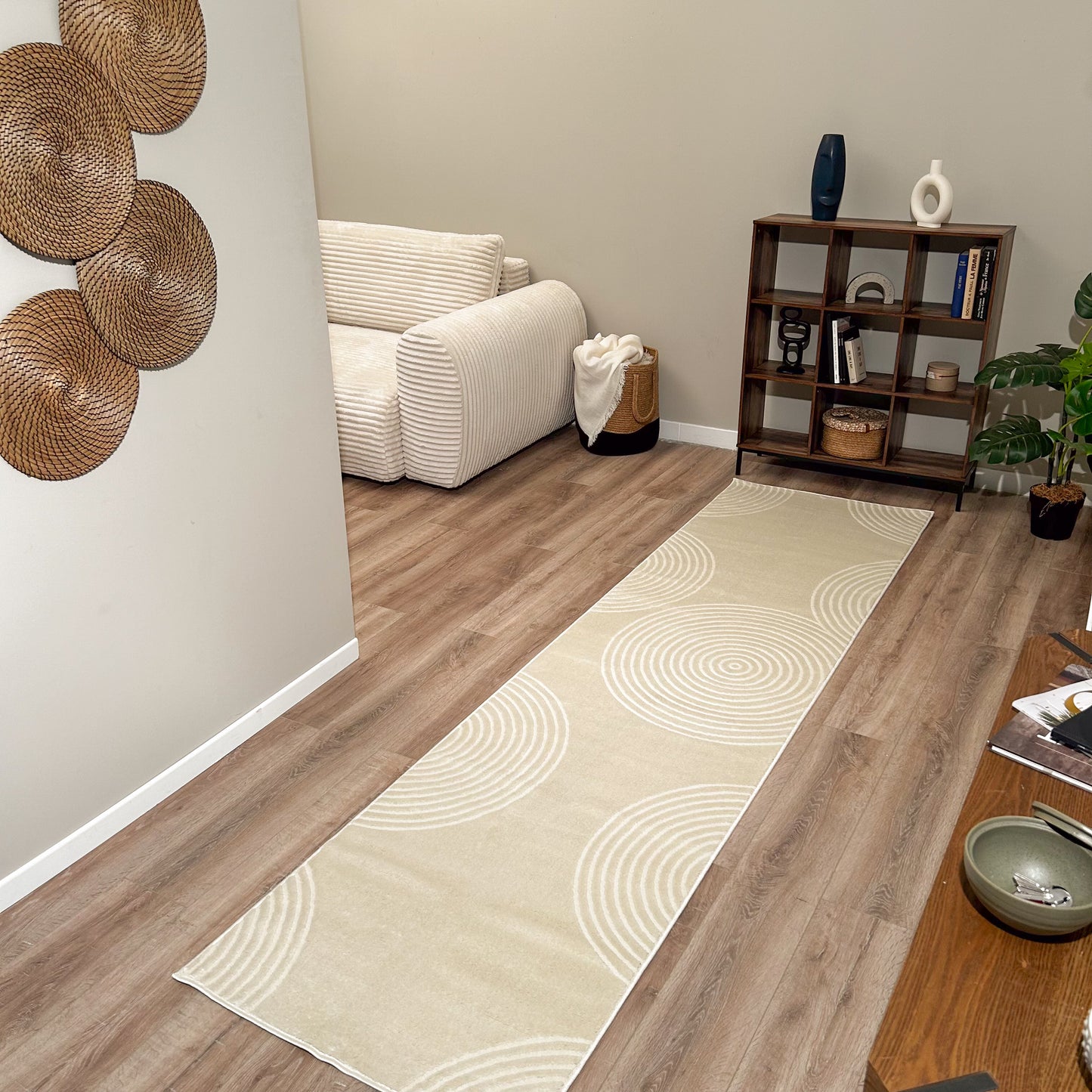 Tapis poils ras motif arc en relief crème : BLO1030CRE BLOOM