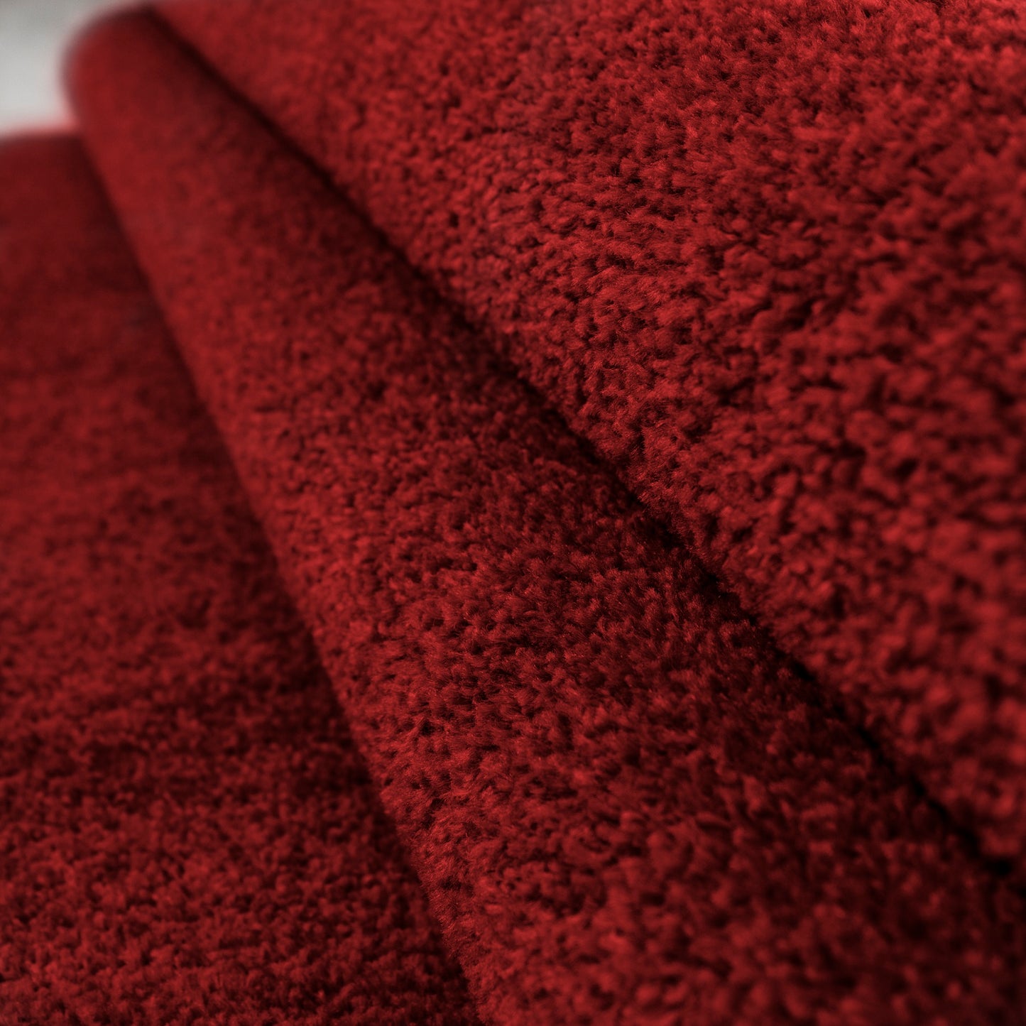 CALIFORNIE - Tapis uni à poils courts - CAL7000ROU