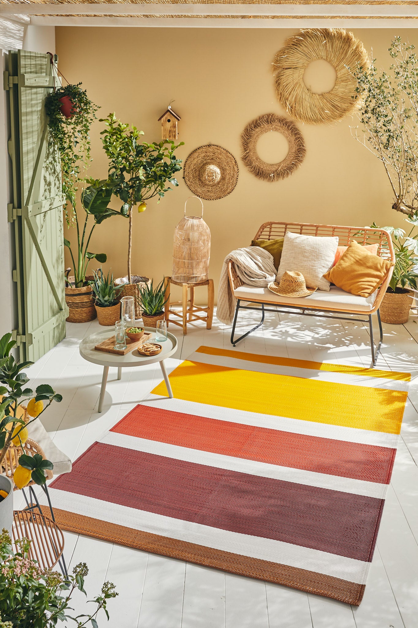 Tapis d'extérieur motif ligne dégradée multi : CAP1744ORA CAPRI