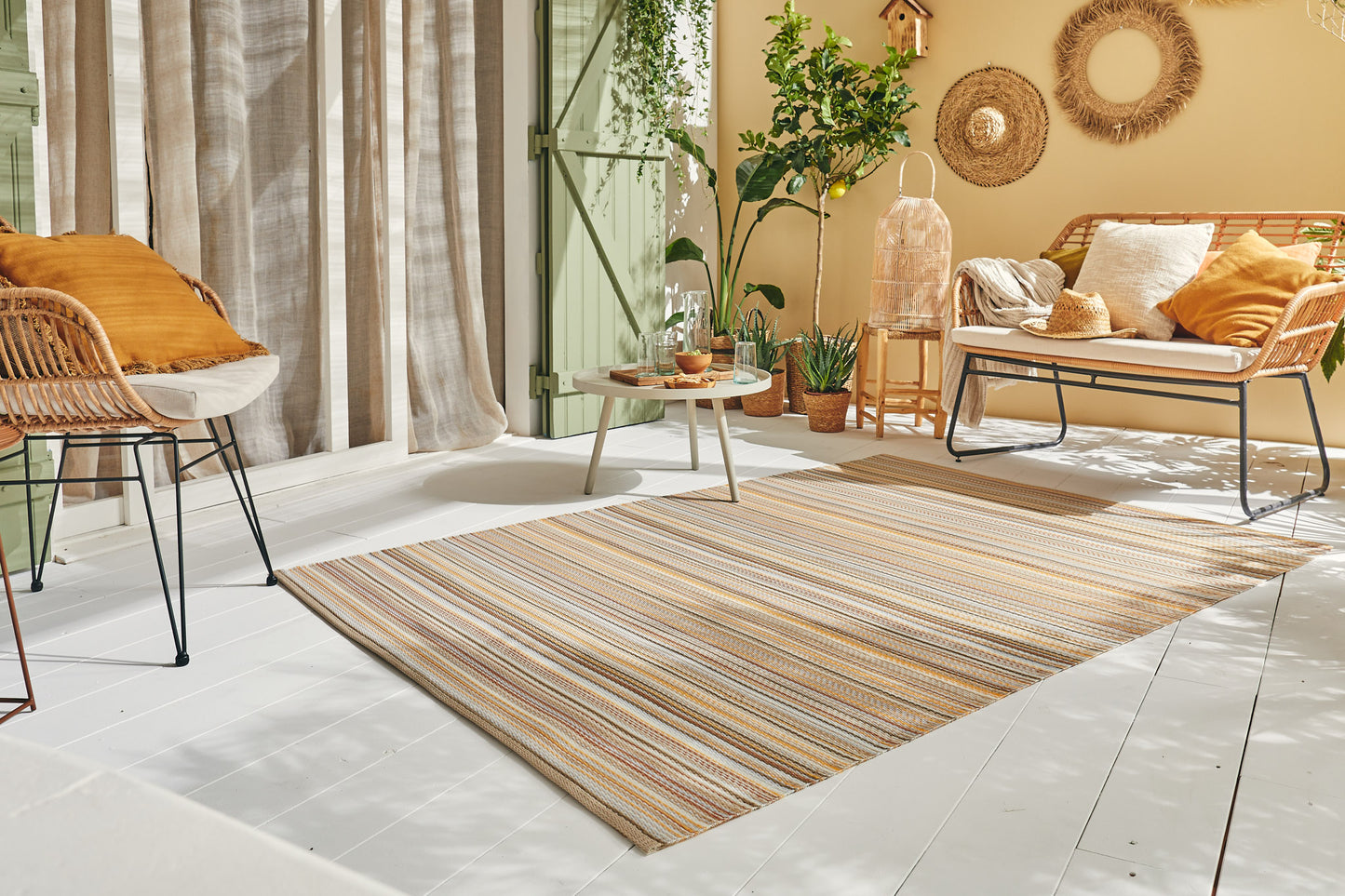 Tapis d'extérieur motif rayure dégradée beige : CAP1746BEI CAPRI