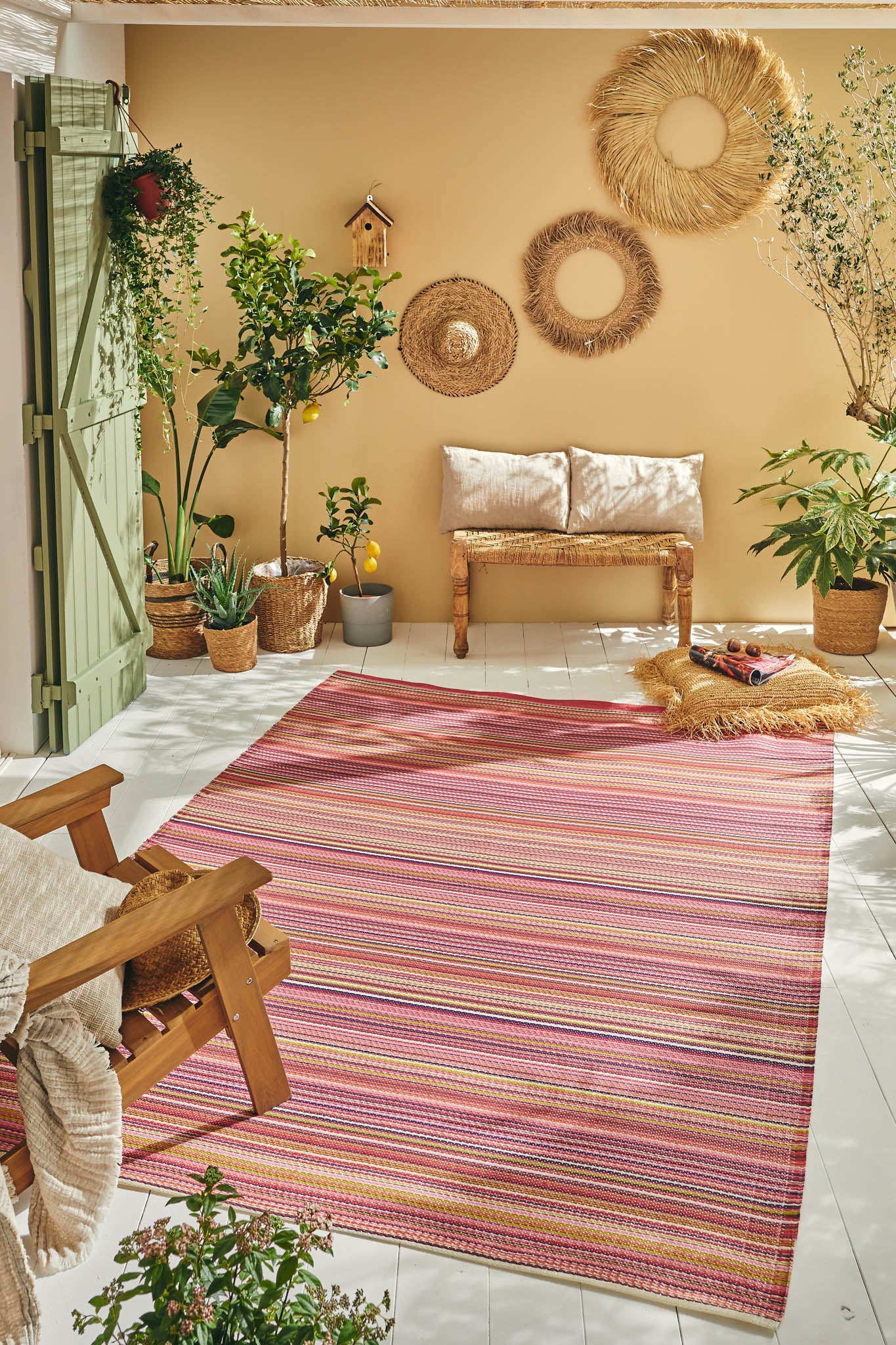 Tapis d'extérieur motif rayure dégradée rose : CAP1746ROS CAPRI