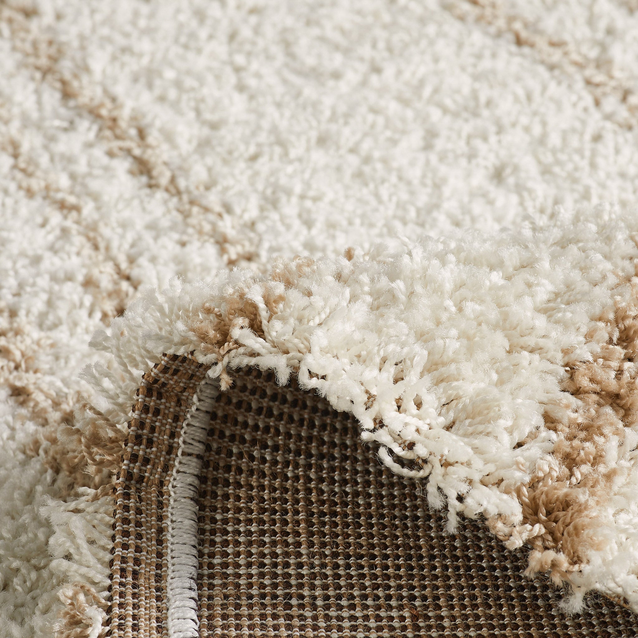 Tapis shaggy à poils long motif graphique beige : OLY1068BEI OLYMPE