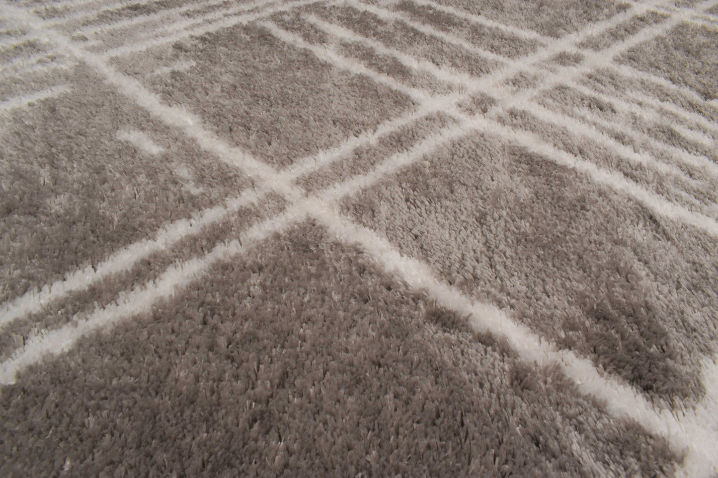 Tapis abstrait gris motif géométrique Nazar rugs