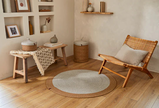 Comment installer un tapis rond dans un salon ? - Nazar rugs