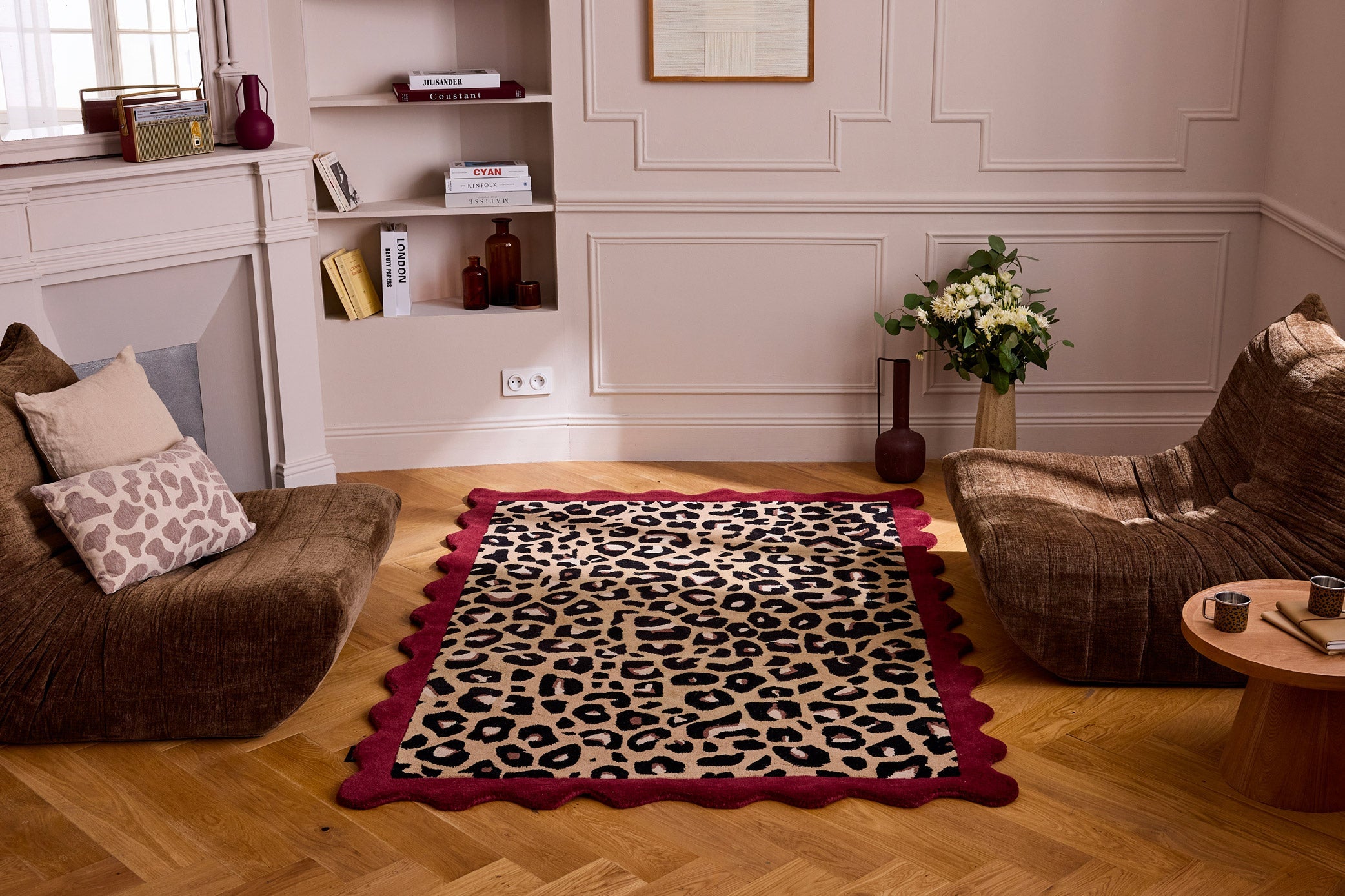 Âme fauve – Tapis en laine motif léopard - bordeaux Âme fauve