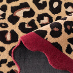 Âme fauve – Tapis en laine motif léopard - bordeaux Âme fauve