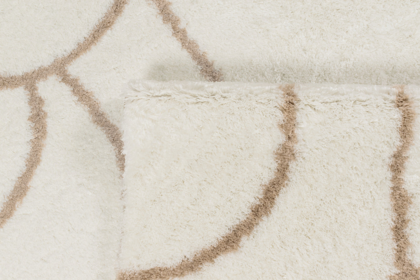 Tapis motif arc crème et ivoire : ALE672CRE ALENA