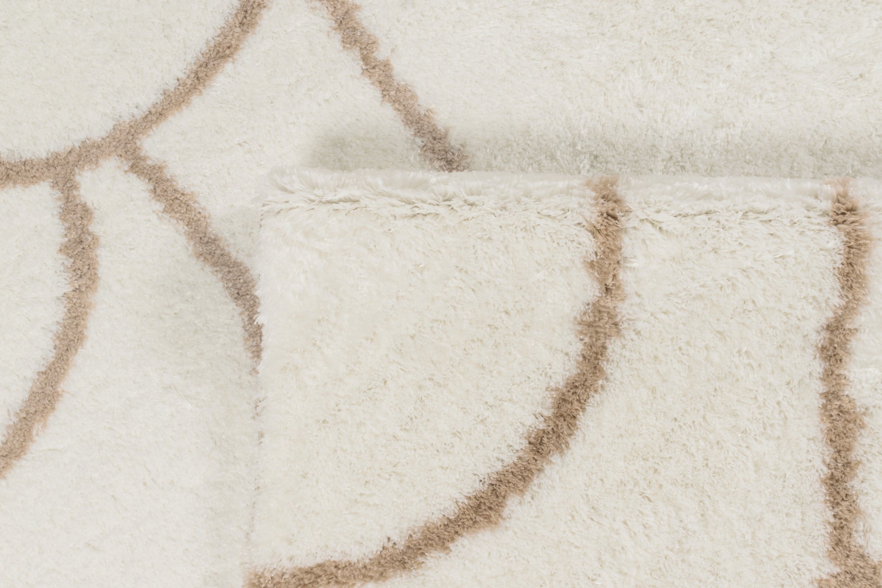 Tapis motif arc crème et ivoire : ALE672CRE ALENA