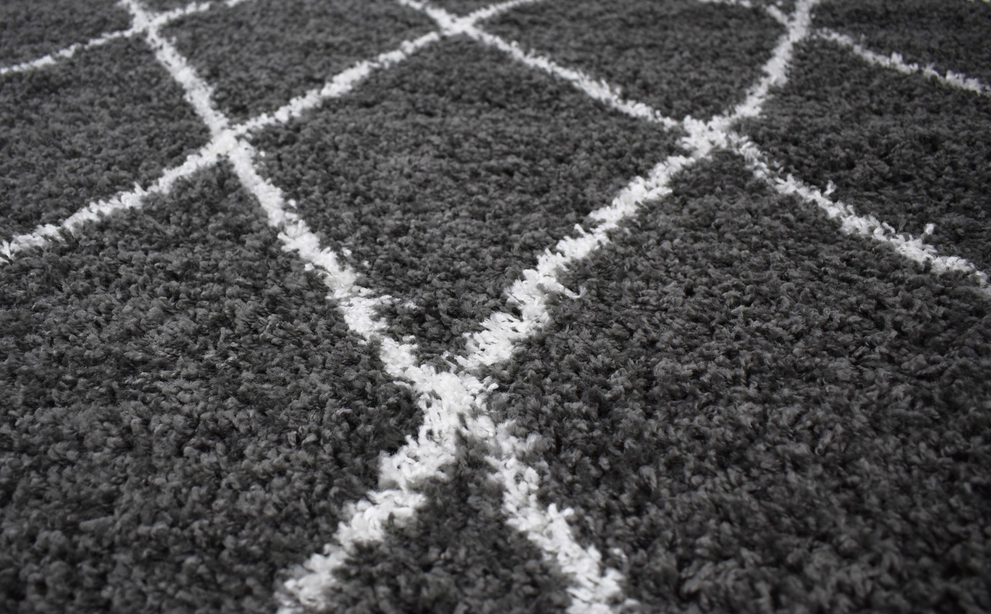 Tapis berbère en  laine artificielle  anthracite et crème : ASM450ANT ASMA