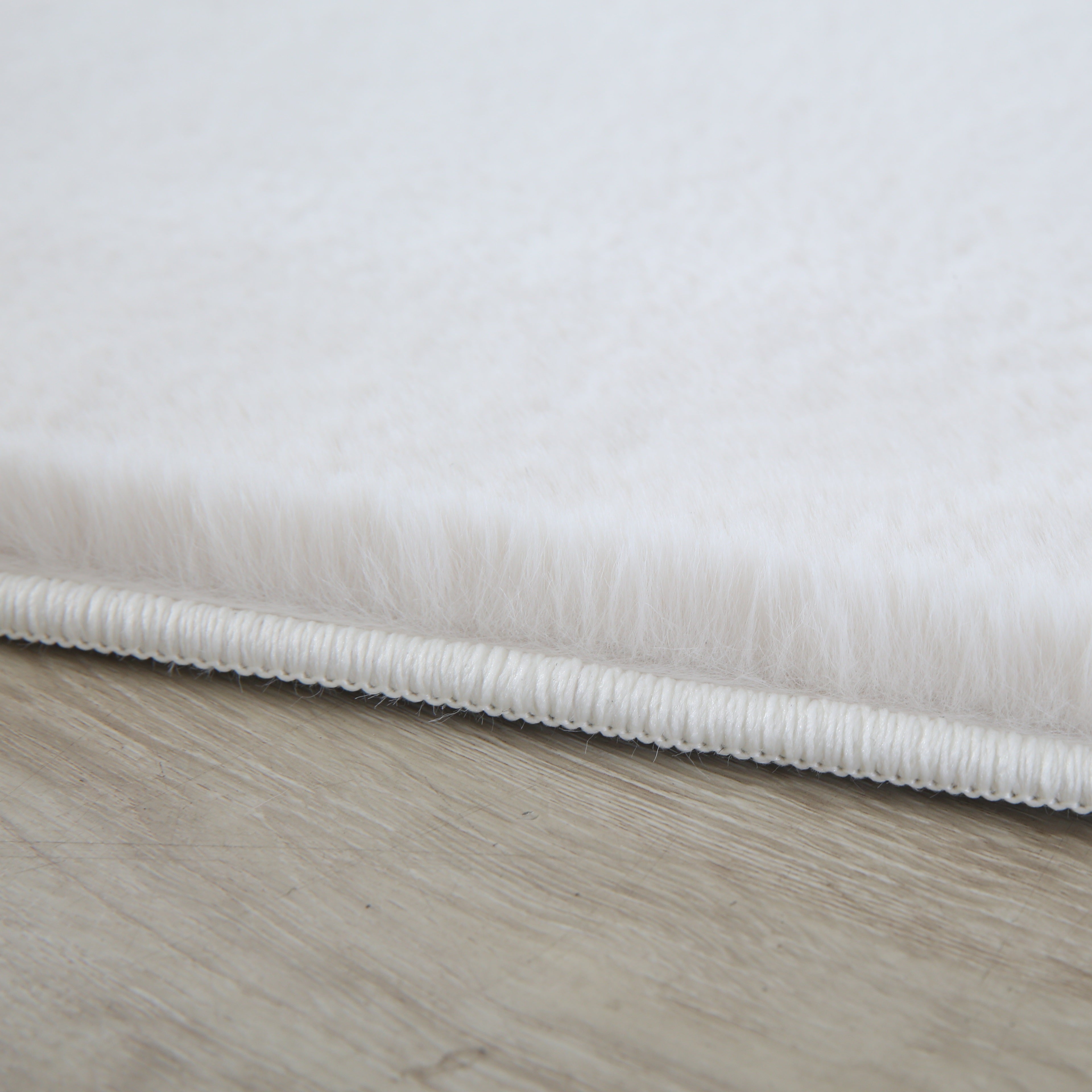 BARROW - Tapis uni rond doux à poils longs - BAR5100CRE