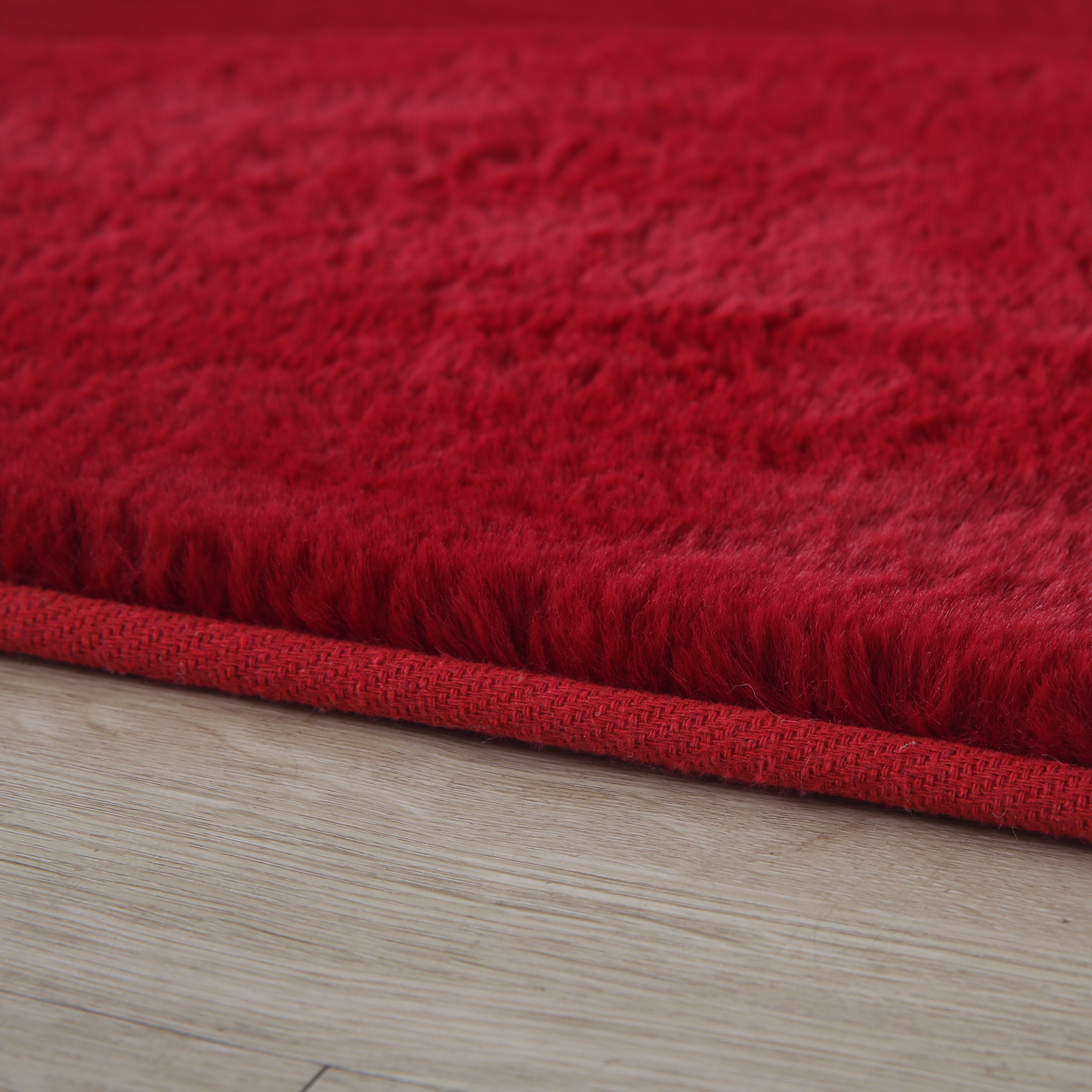 BARROW - Tapis uni doux à poils longs - BAR5100ROU