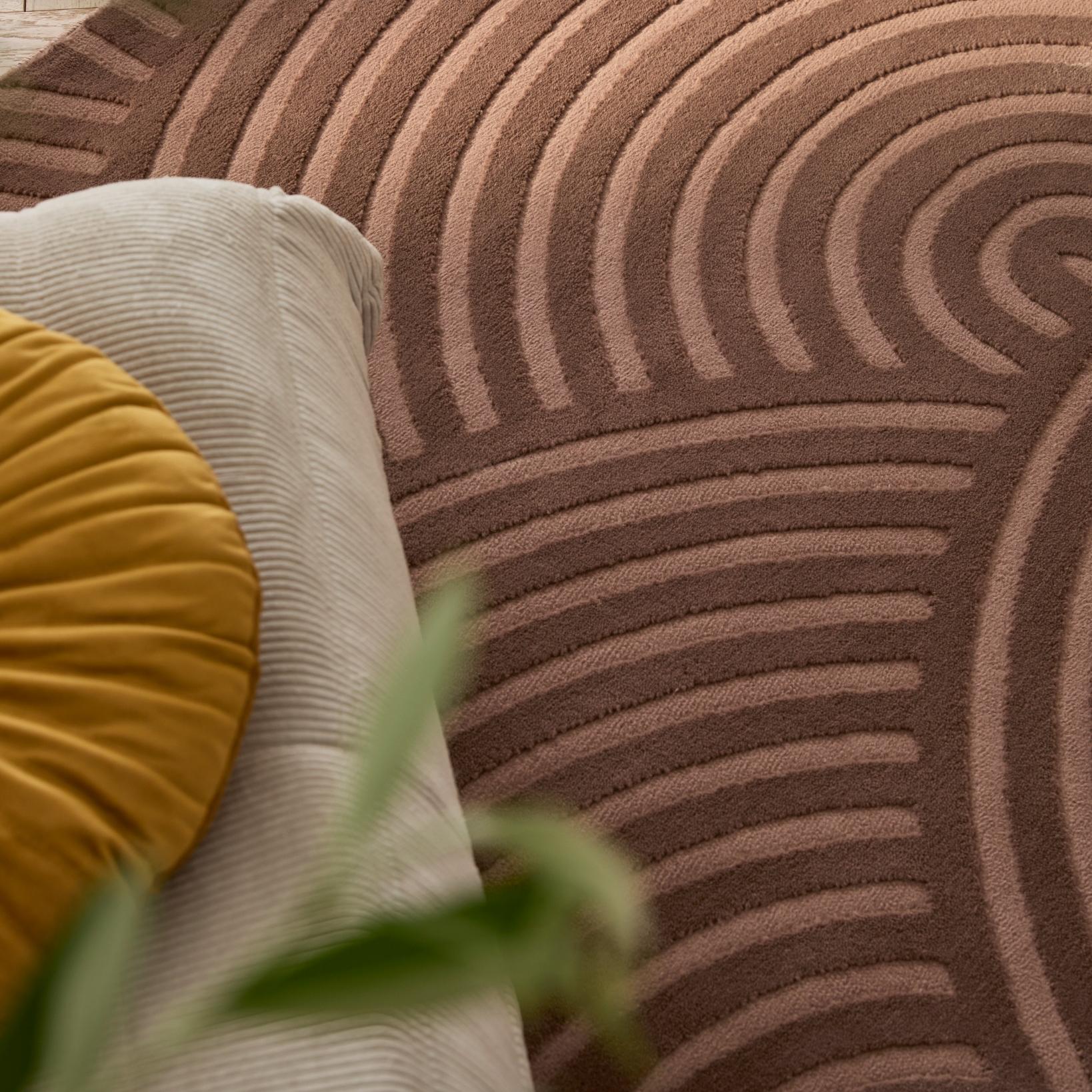 Tapis rond arc-en-ciel mocca avec longs poils en relief : BIA157MOC BIANCA