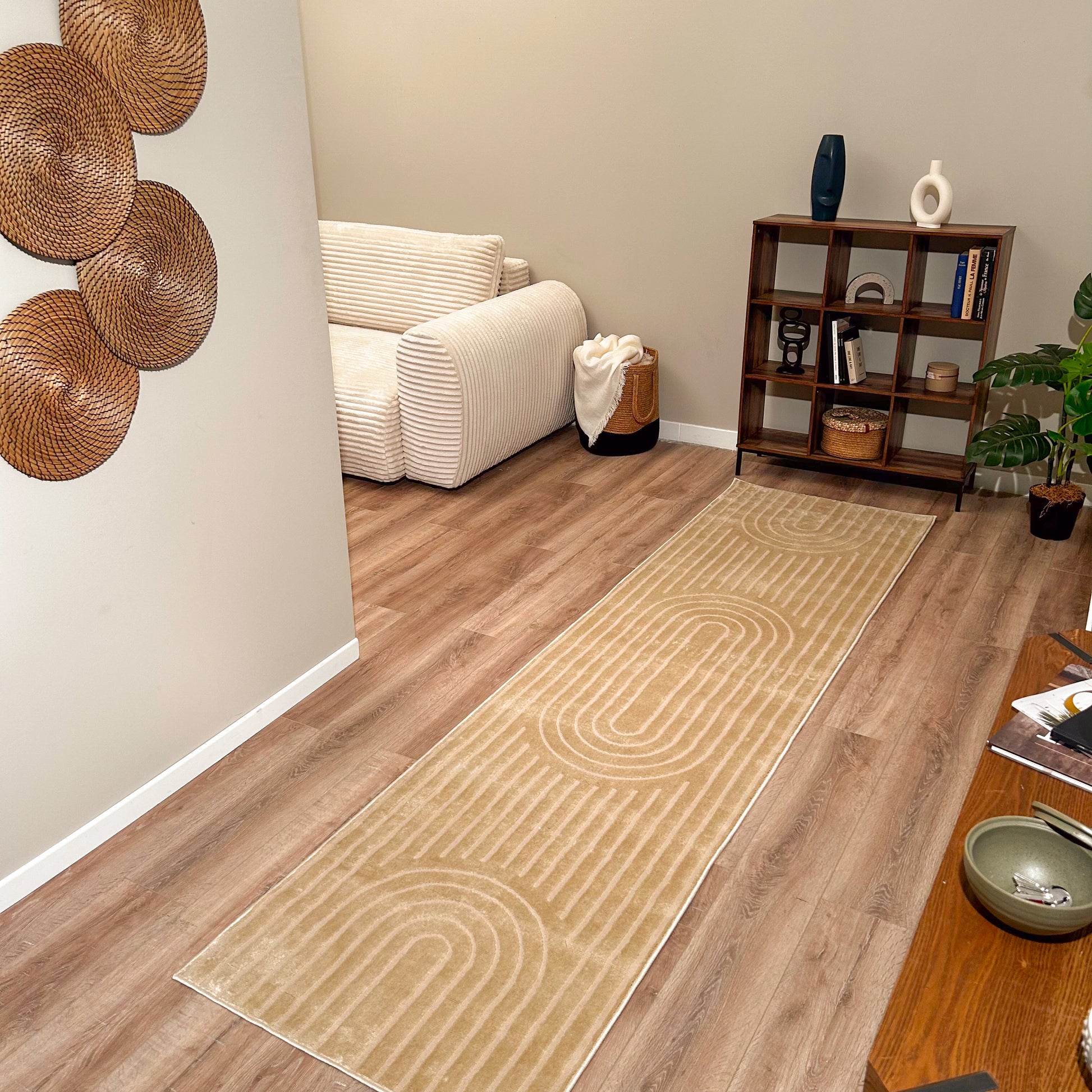 Tapis poils ras motif arc de cercle en relief beige : BLO1037BEI BLOOM