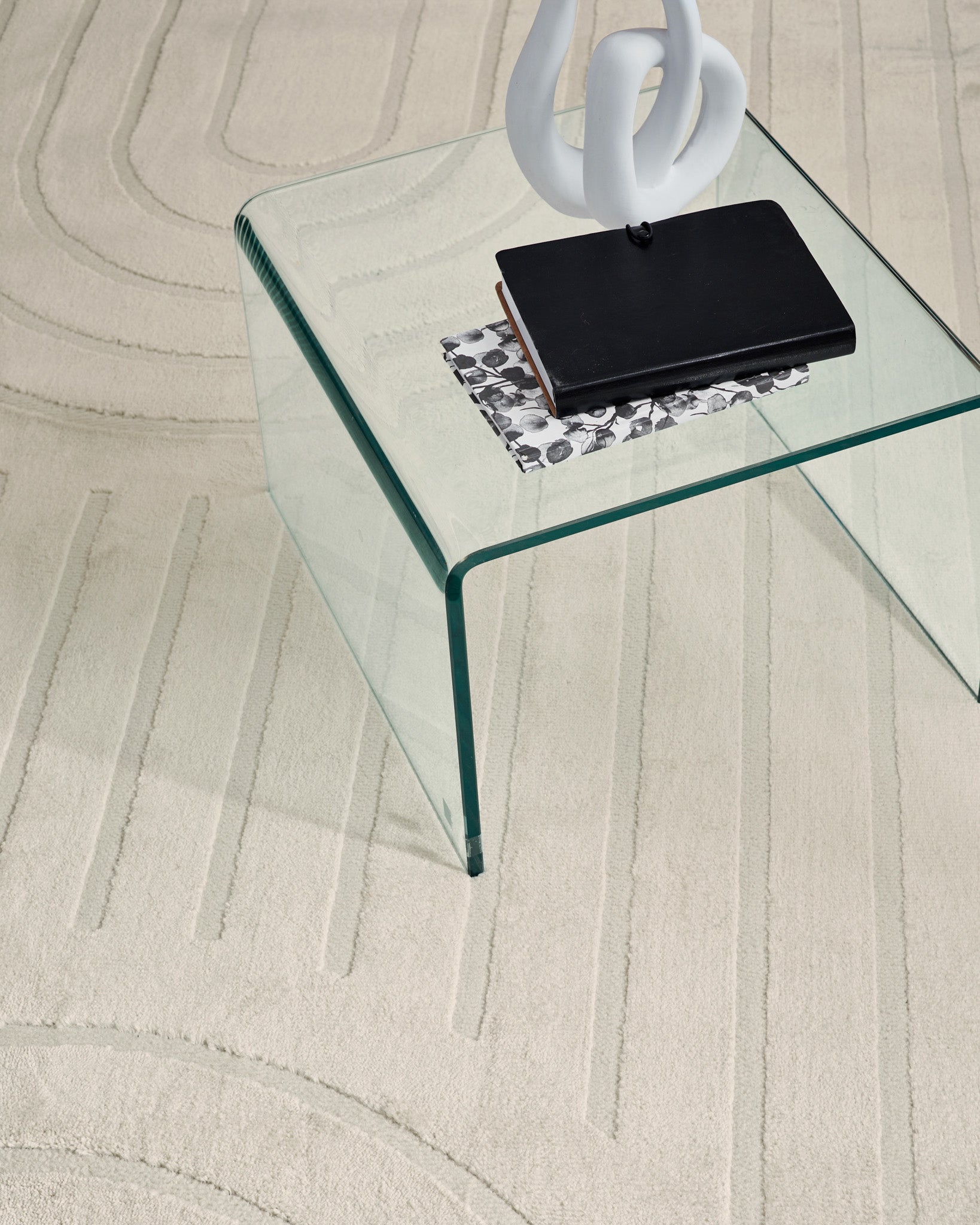 Tapis poils ras motif arc de cercle en relief crème : BLO1037CRE BLOOM