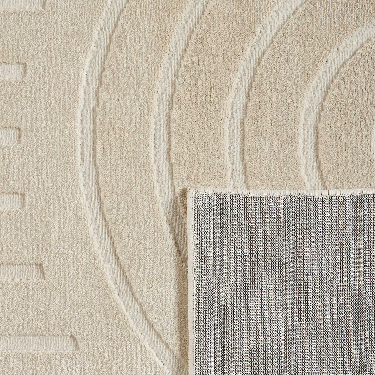 Tapis poils ras motif arc de cercle en relief crème : BLO1037CRE BLOOM