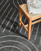 Tapis poils ras motif arc de cercle en relief gris : BLO1037GRI BLOOM