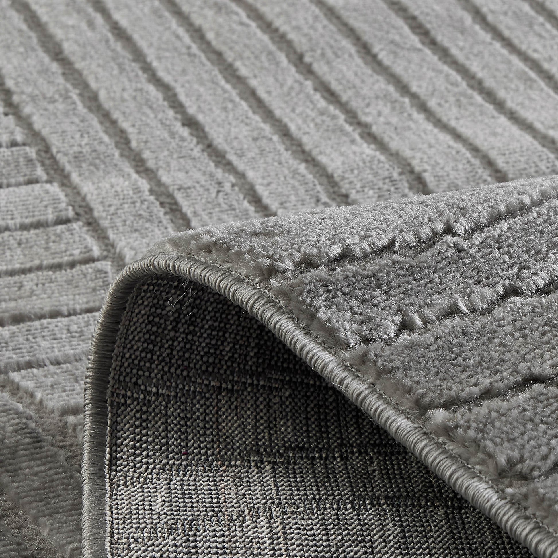 Tapis poils ras motif demi arc en relief gris : BLO1038GRI BLOOM