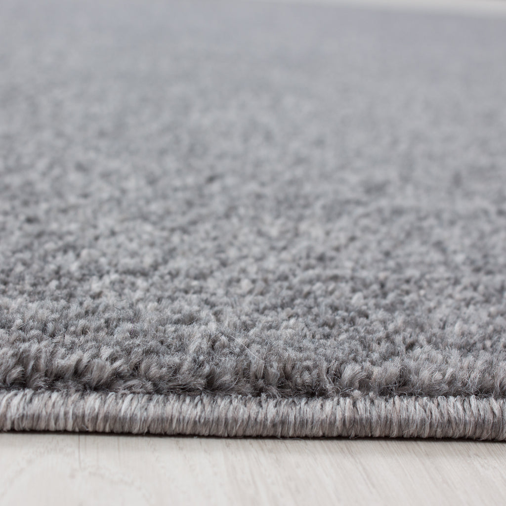 CALIFORNIE - Tapis uni à poils courts - CAL7000GRC