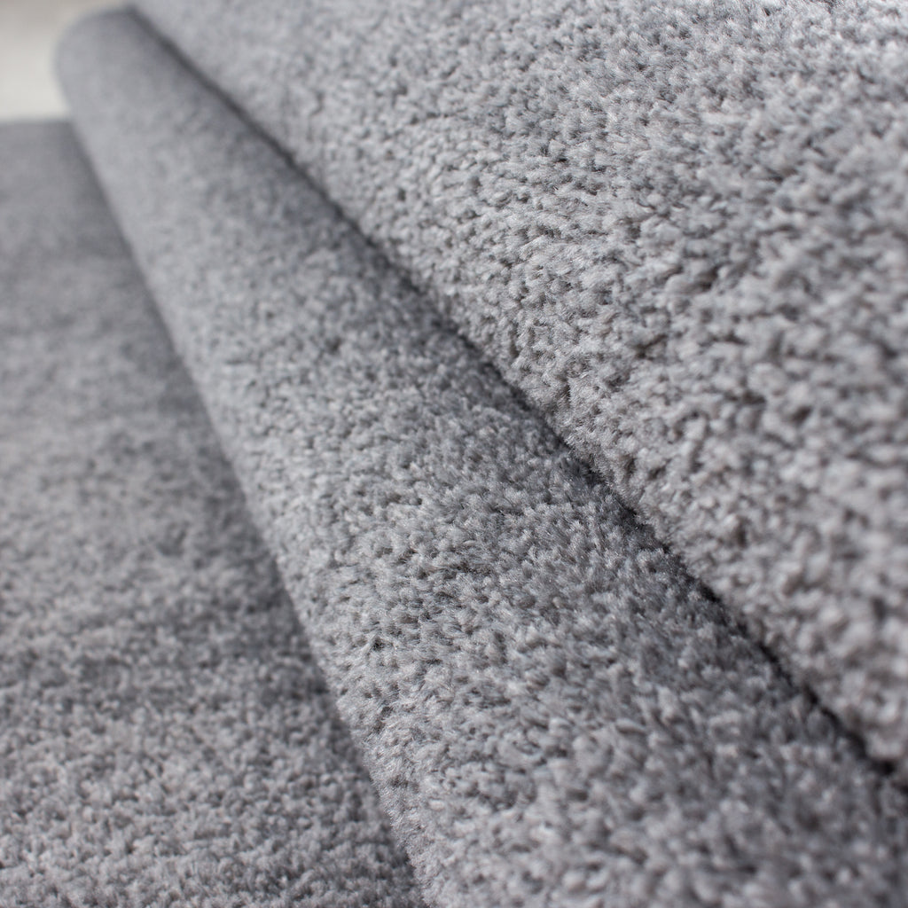 CALIFORNIE - Tapis uni à poils courts - CAL7000GRC