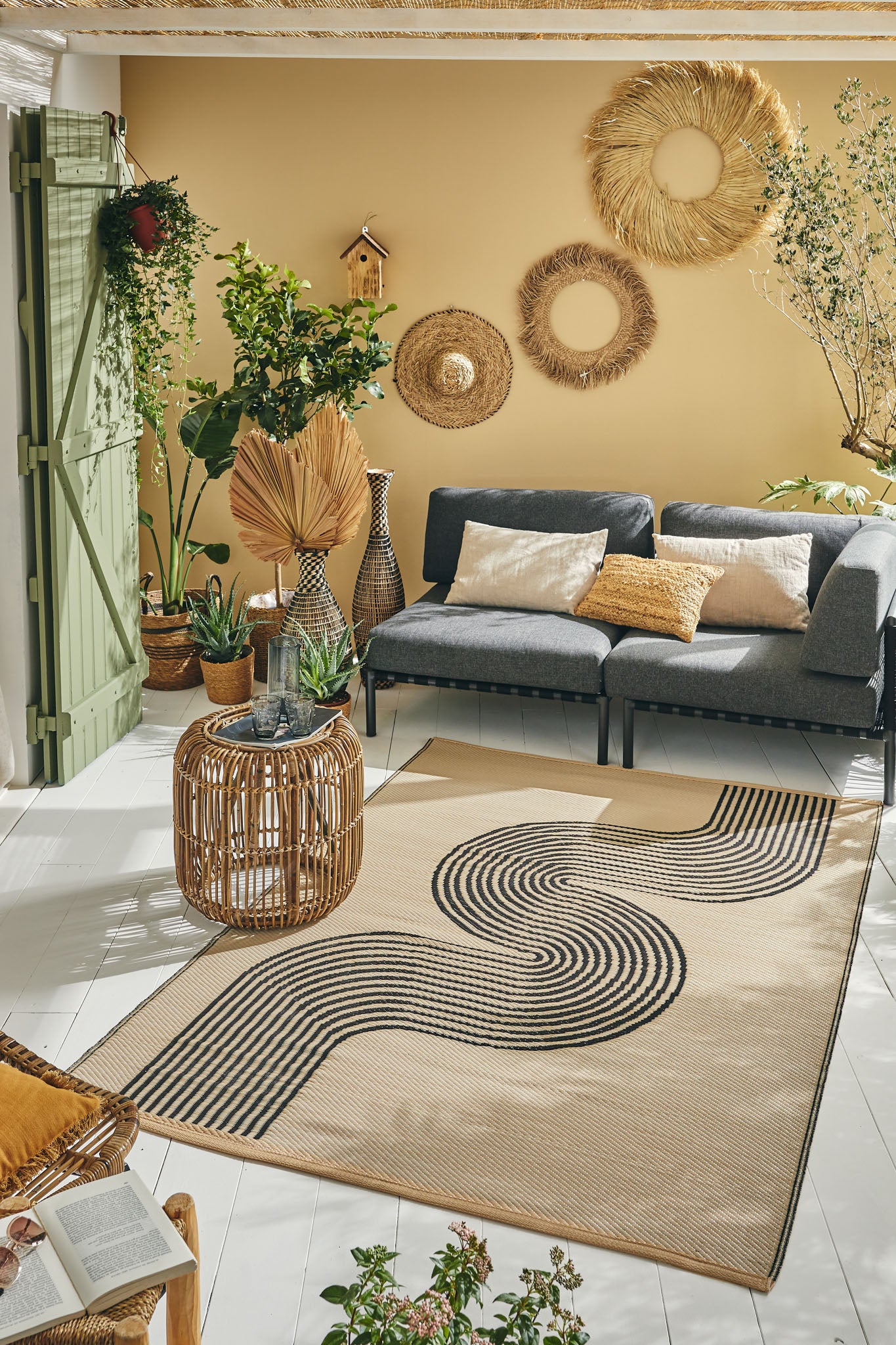 Tapis d'extérieur motif vague noir :  CAP1743NOI CAPRI