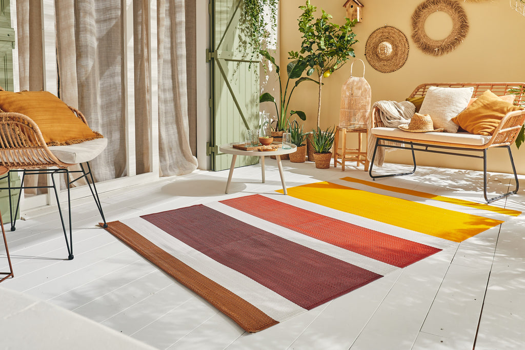 Tapis d'extérieur motif ligne dégradée multi :  CAP1744ORA CAPRI