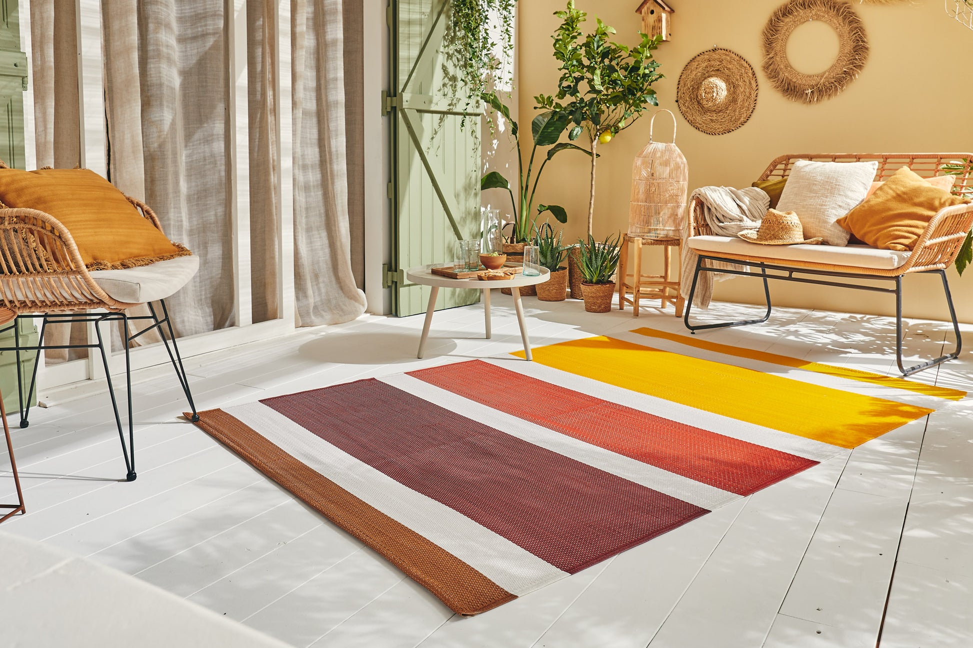 Tapis d'extérieur motif ligne dégradée multi :  CAP1744ORA CAPRI