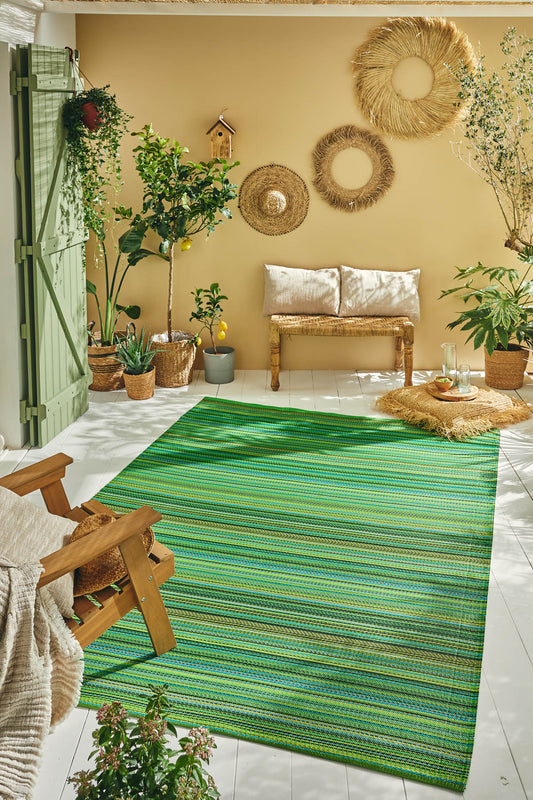 Tapis d'extérieur motif rayure dégradée vert :  CAP1746VER CAPRI