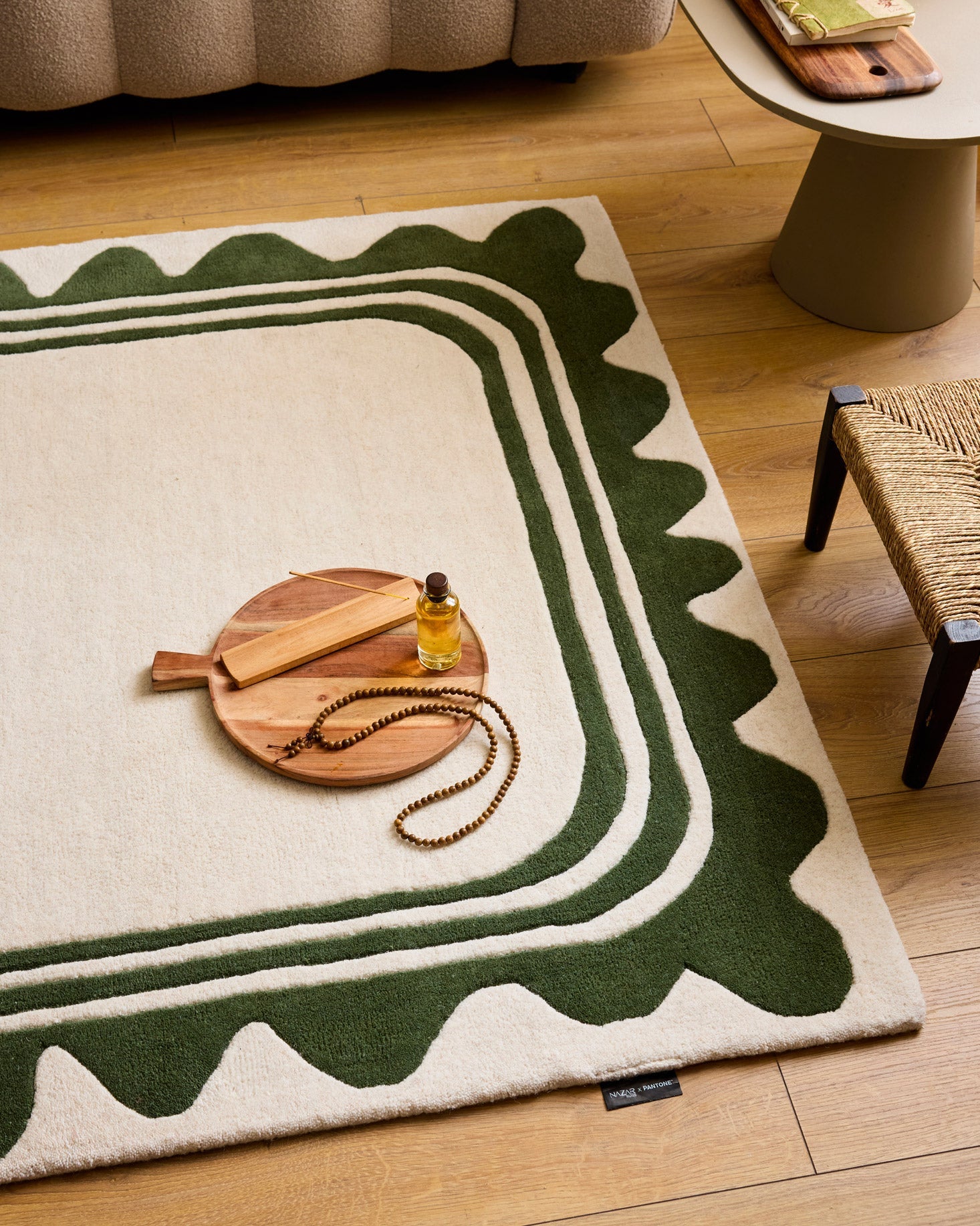 Cèdre blanc – Tapis en laine wavy – vert Cèdre blanc