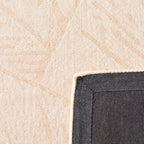 Cèdre blanc – Tapis en laine feuillage - crème Cèdre blanc