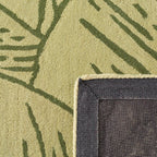 Cèdre blanc – Tapis en laine motif feuillage - vert Cèdre blanc