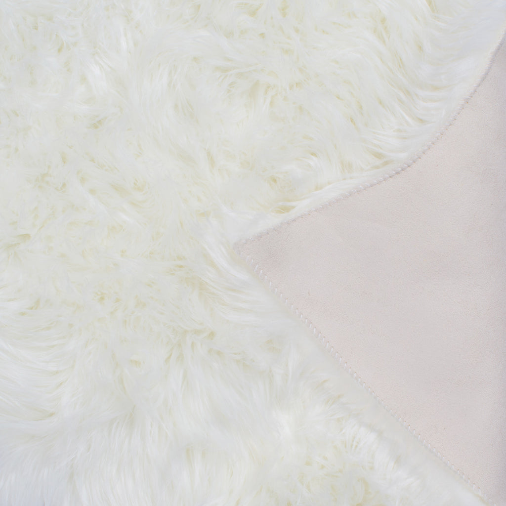 Tapis effet peau de mouton : COC08BLA COCOONING