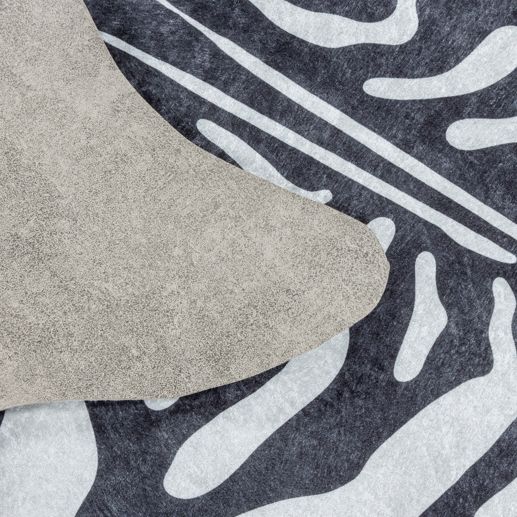 ETOSHA - Tapis imitation peau zèbre noir - ETO4111NOI ETOSHA