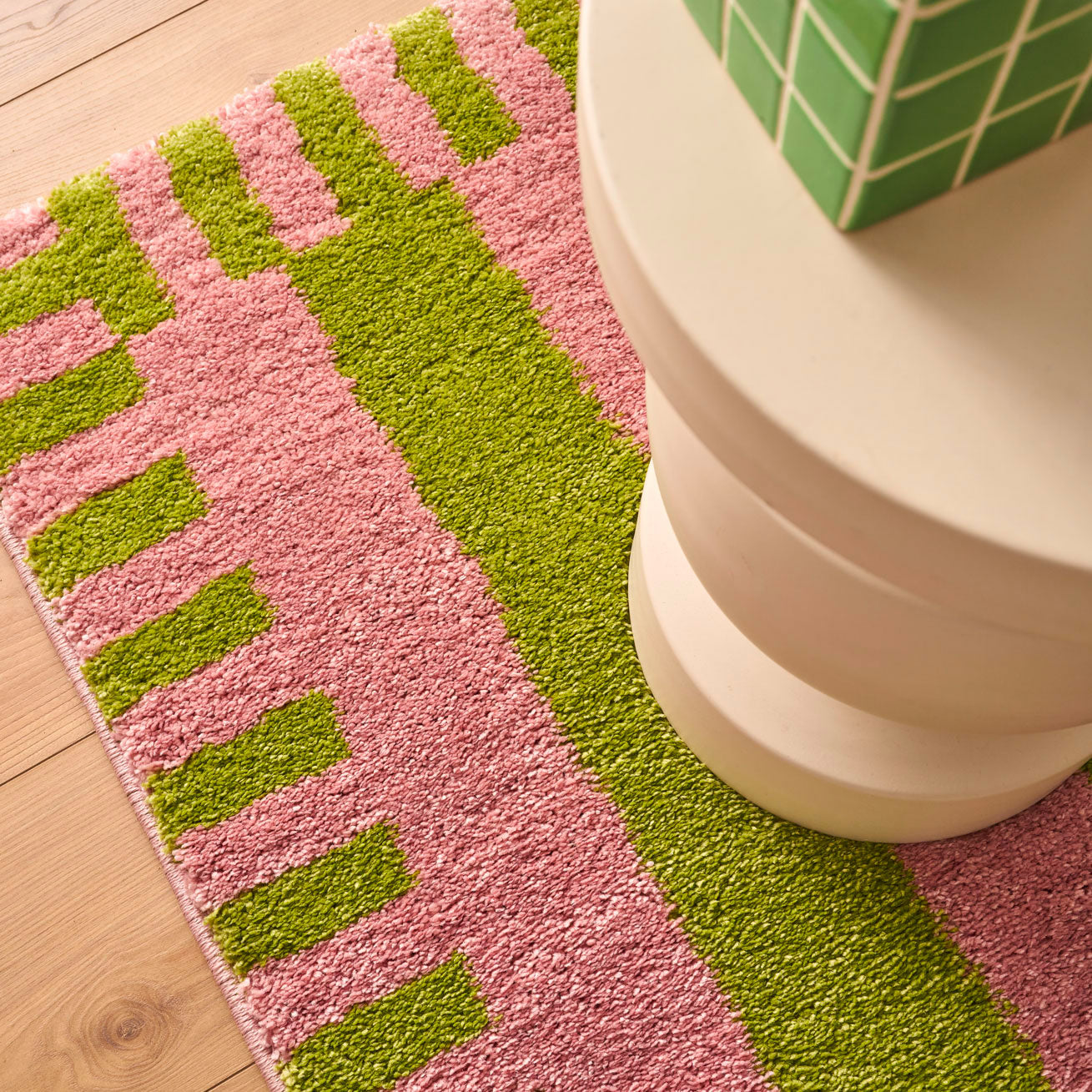 Tapis rétro - Vert rayé - Collection Groovy | Nazar Rugs GROOVY