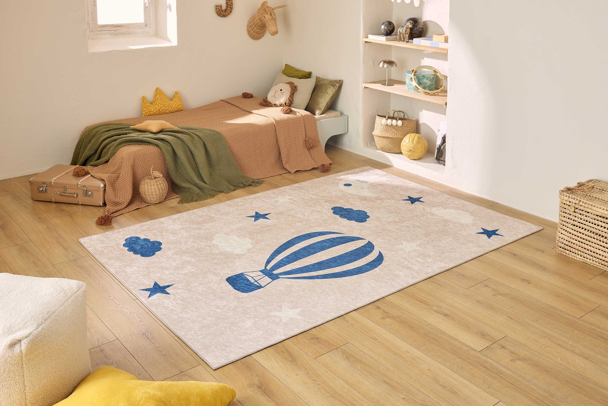 Tapis enfant lavable - Happy - Motif Montgolfière bleu HAPPY