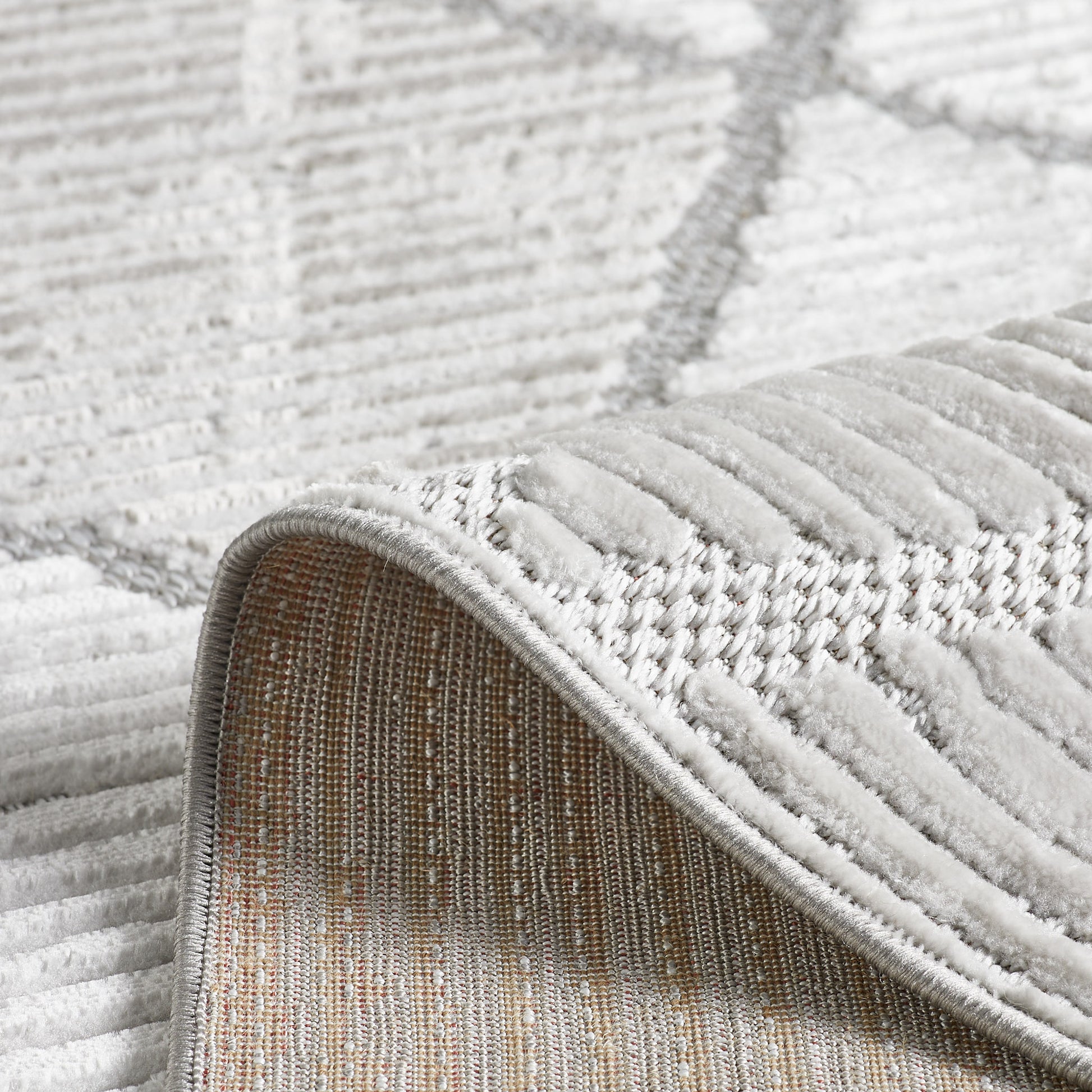 Tapis intérieur extérieur motif petits losanges gris : LOO321GRI LOOPIN