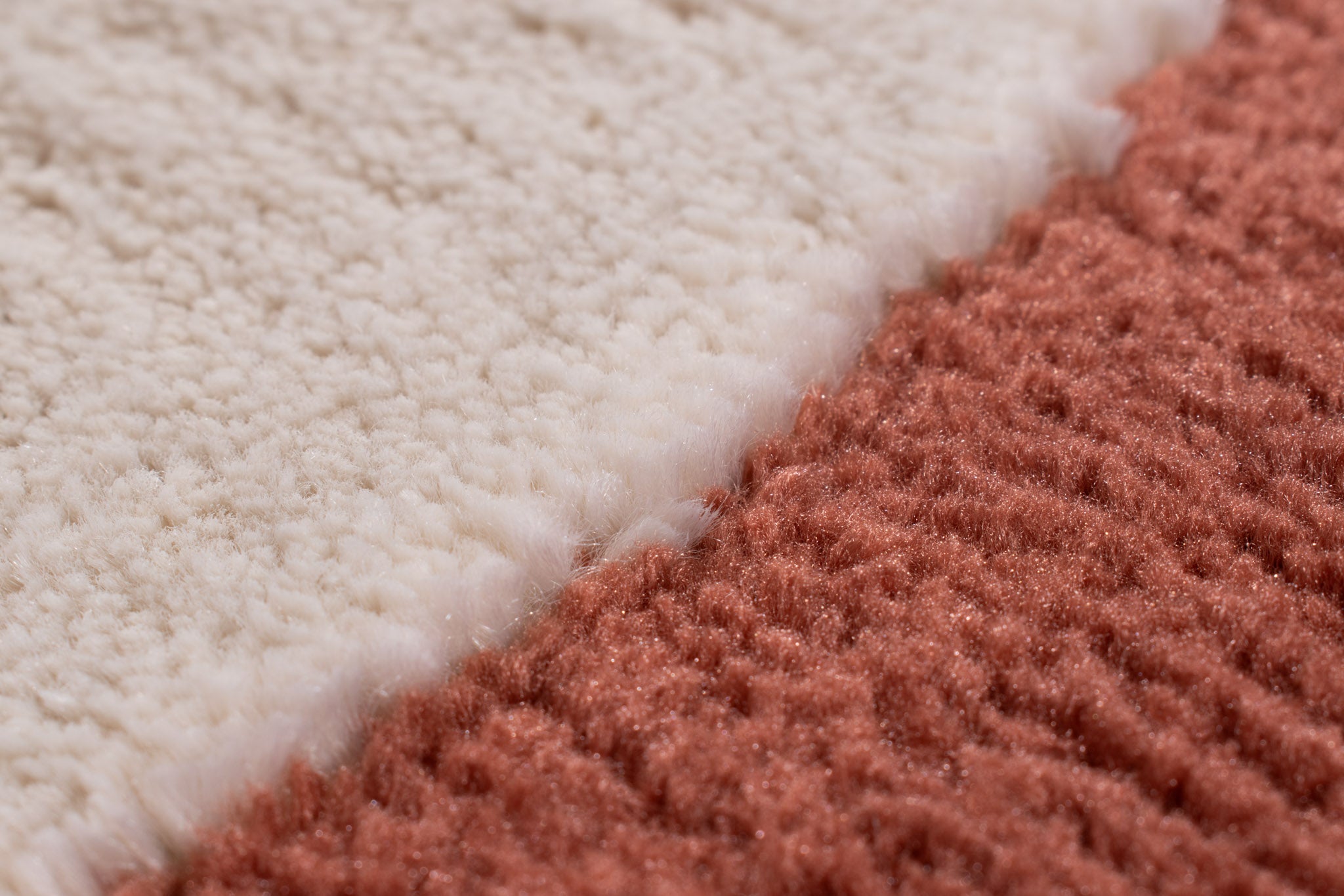Tapis de salon à poils ras motif vague brun : NEL794BRU NELY