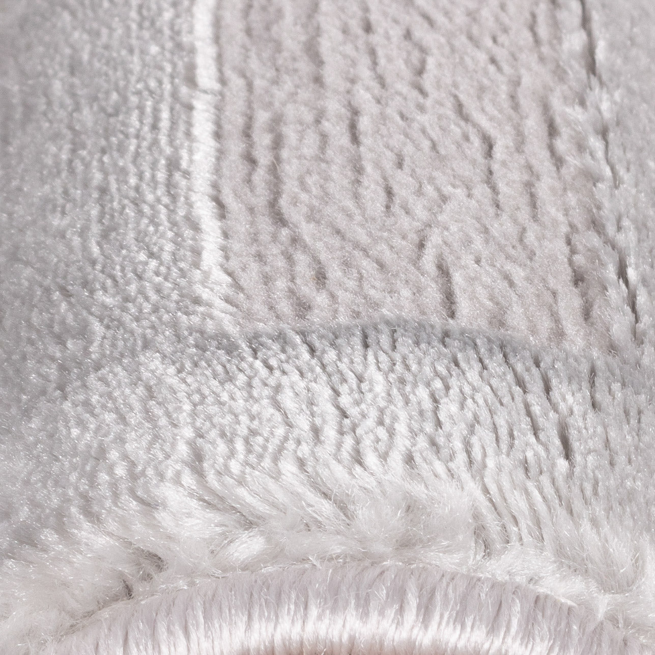 OIA - Tapis moderne à motif géométrique et nuances ton sur ton - OIA1111SIL