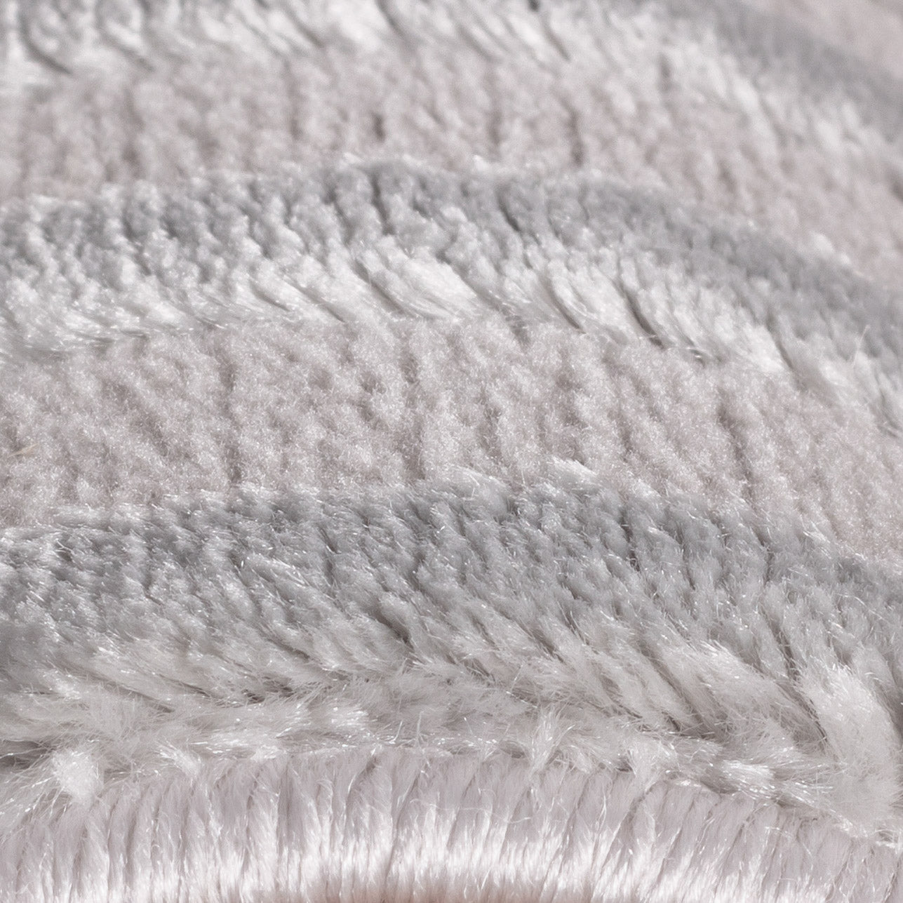 OIA - Tapis moderne à motif géométrique et nuances ton sur ton - OIA1114SIL