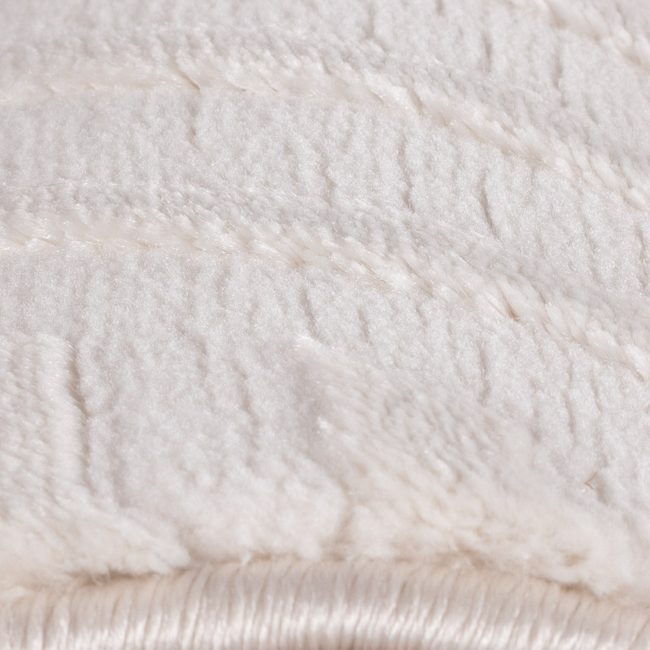 OIA - Tapis moderne à motif géométrique et nuances ton sur ton - OIA1115CRE