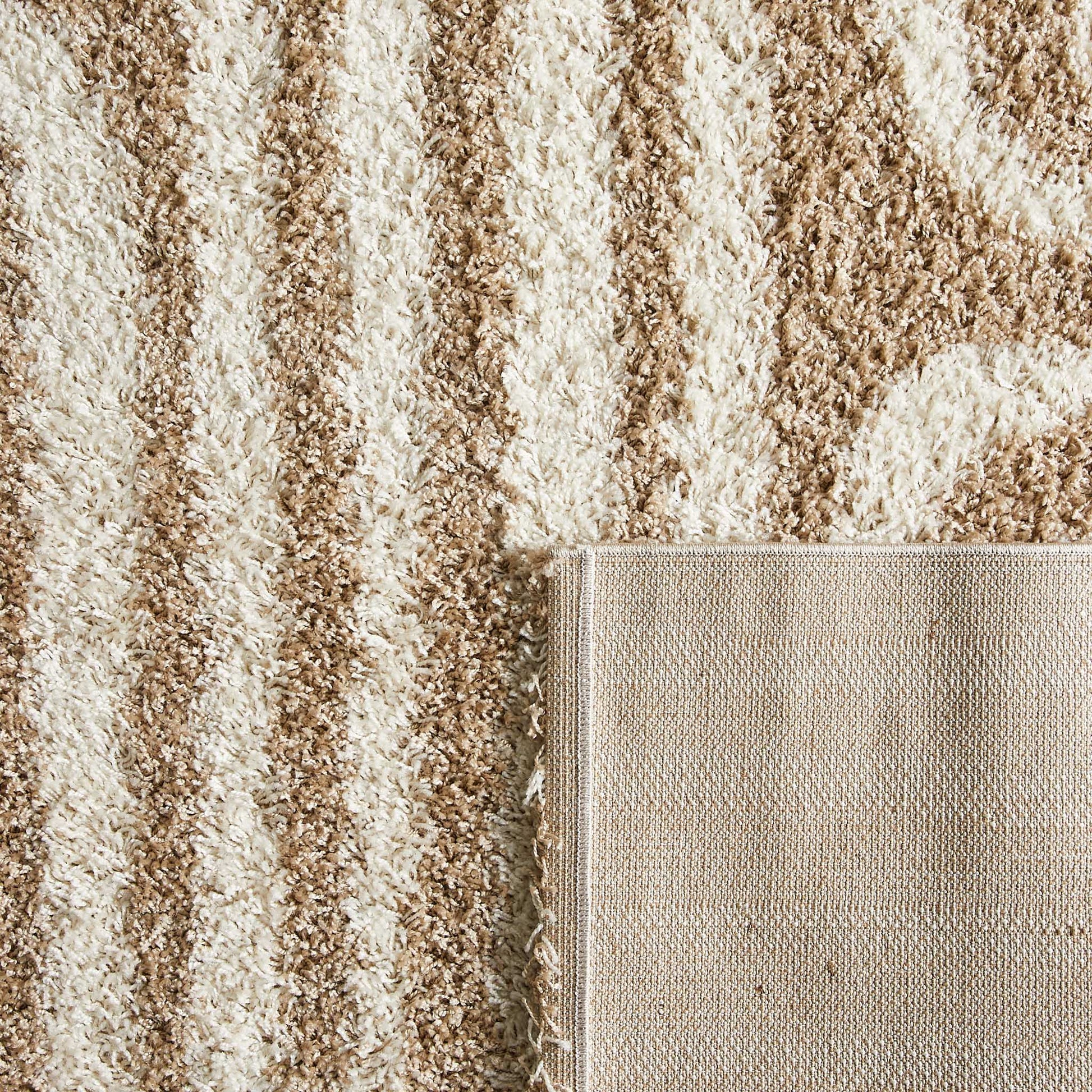 Tapis shaggy à poils long motif géométrique beige : OLY1067BEI OLYMPE