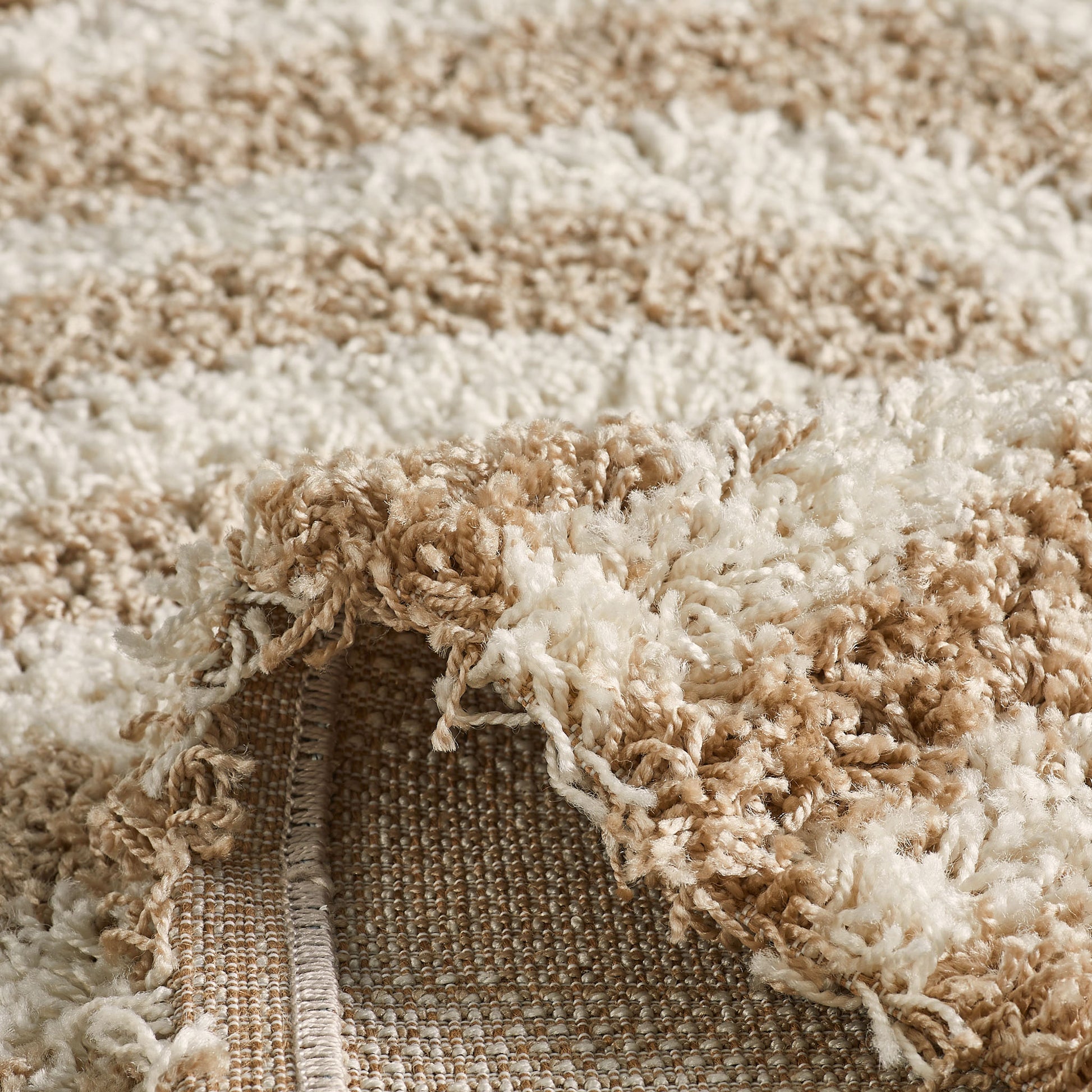 Tapis shaggy à poils long motif géométrique beige : OLY1067BEI OLYMPE