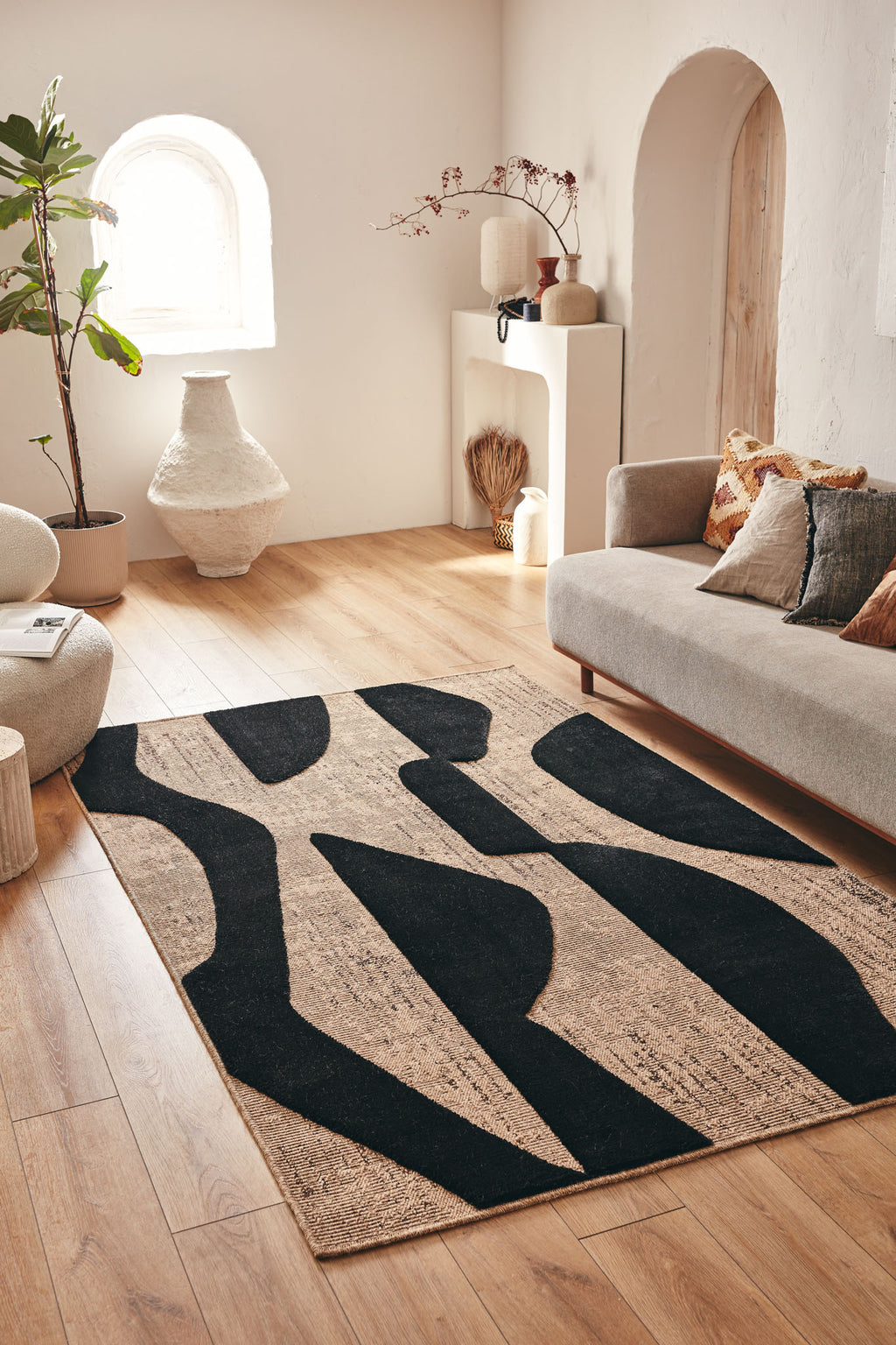 Tapis naturel avec motif en relief noir : PAL9489NOI PALMA