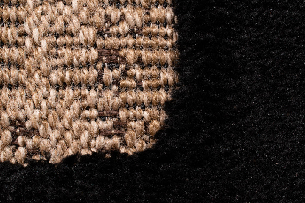 Tapis naturel avec motif en relief noir : PAL9489NOI PALMA