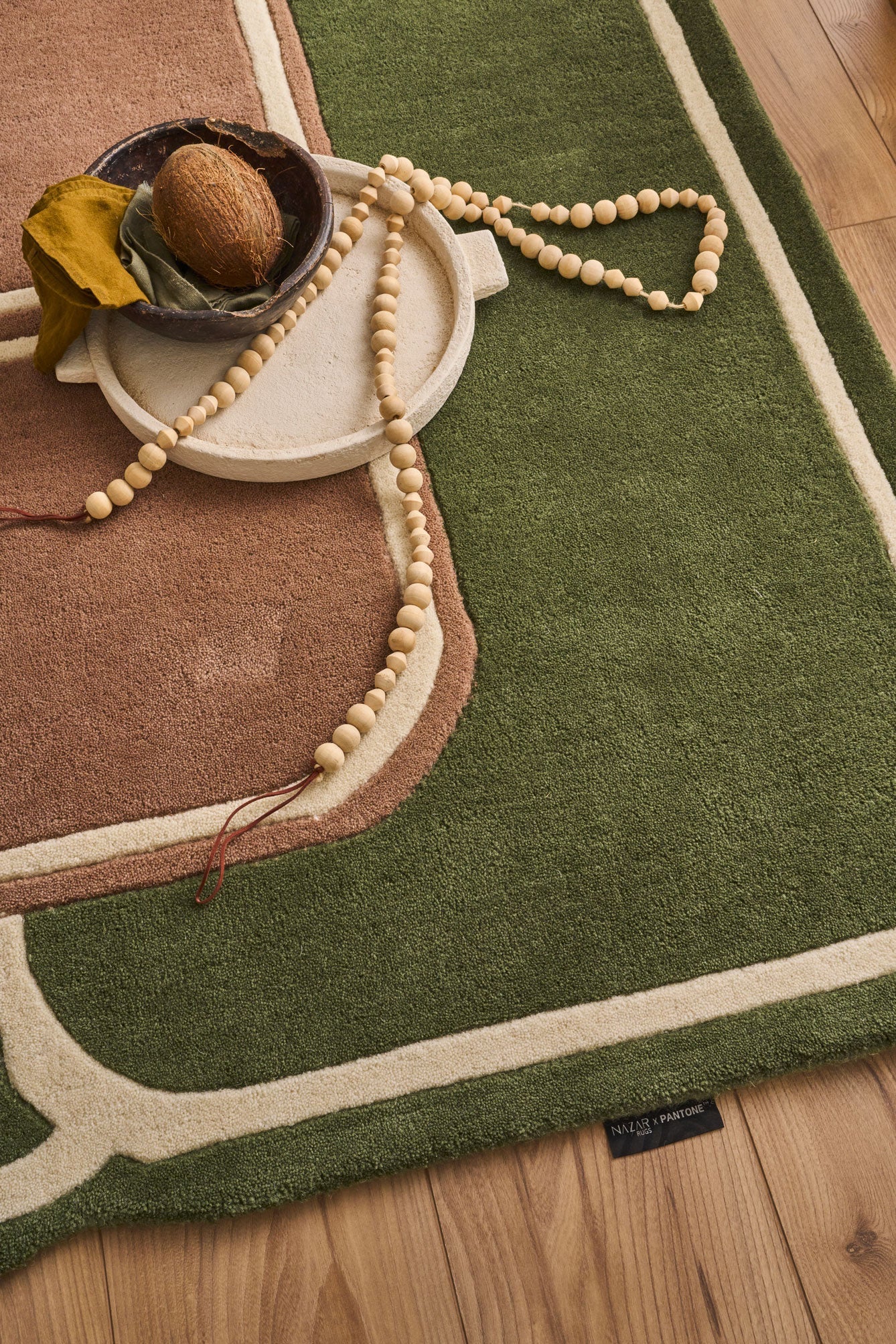 Cèdre blanc – Tapis en laine vert et marron Cèdre blanc